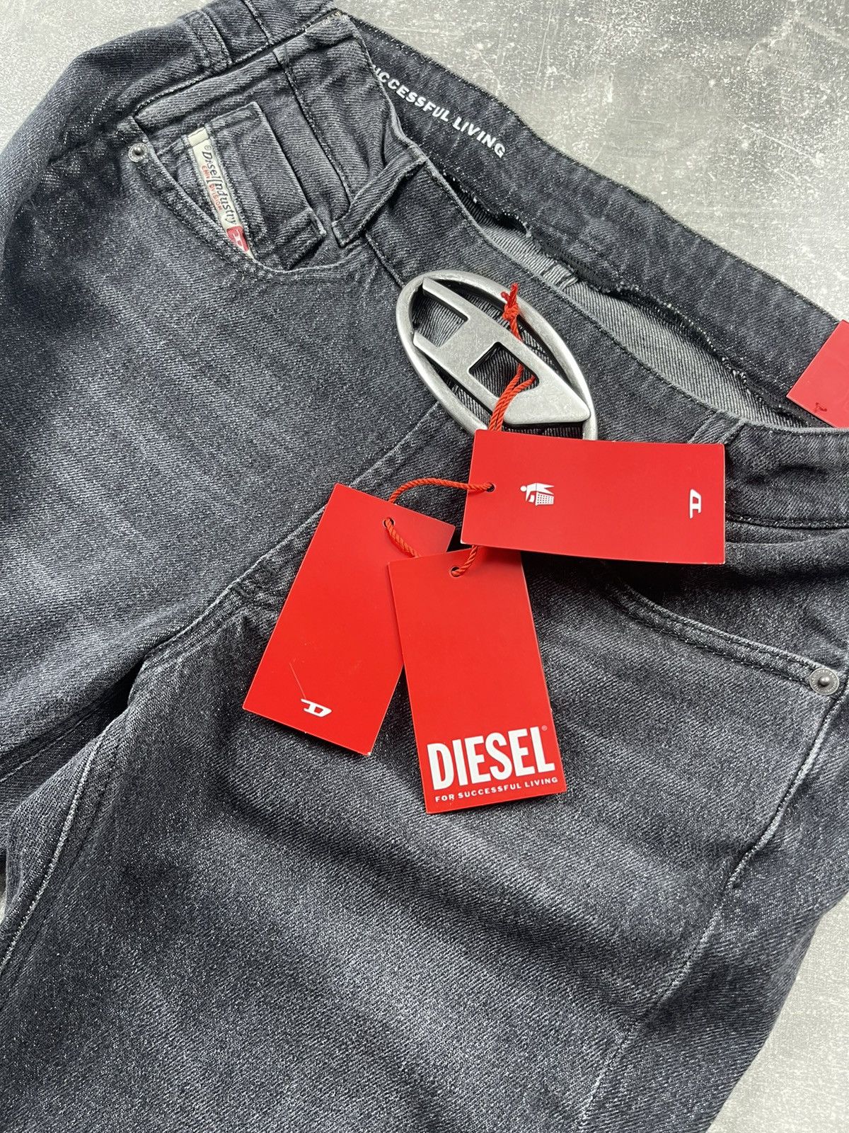 Diesel Diesel Industry Dark Bootcut Jeans Metal Logo Belt Buckle Size 28" / US 6 / IT 42 - 13 Thumbnail