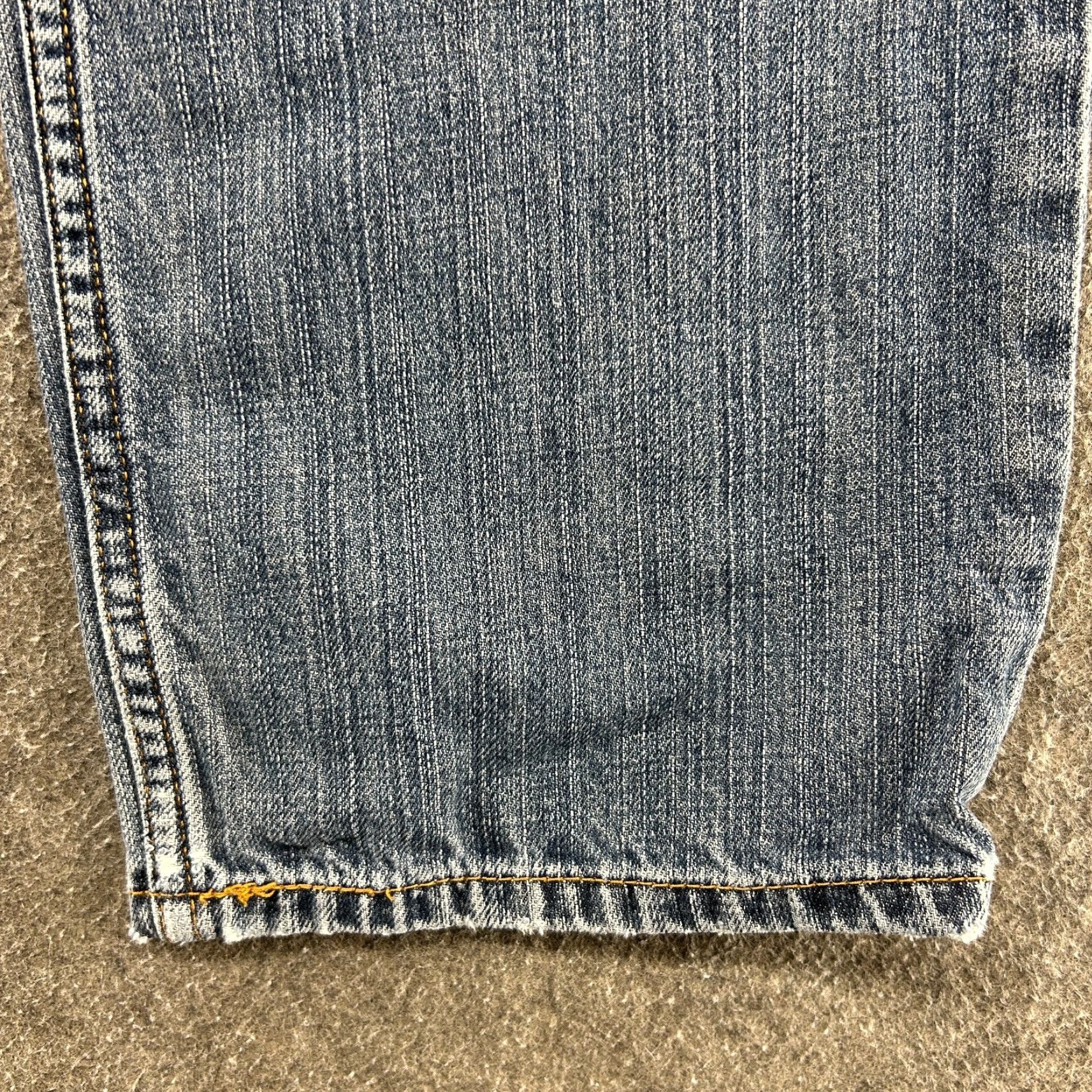 Levi's Levi's 550 Jeans Mens 36x32 Blue Relaxed Fit Straight Leg Distressed Light Wash 90s USA Jeans Mens Regular Size US 36 / EU 52 - 7 Thumbnail