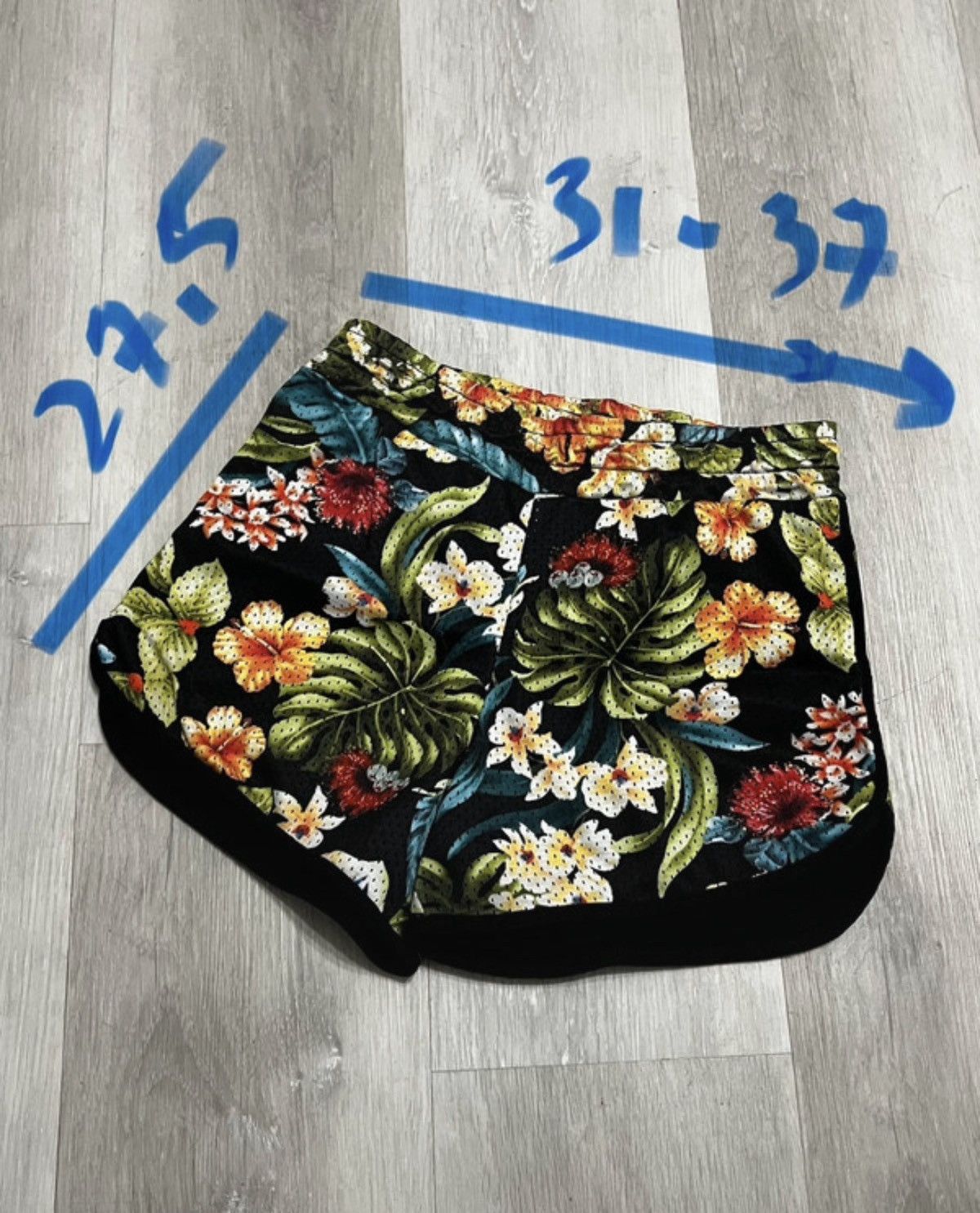 Pyrex Vision Pyrex by Virgil Abloh women’s girl shorts XS S Size 27" / US 4 / IT 40 - 8 Thumbnail
