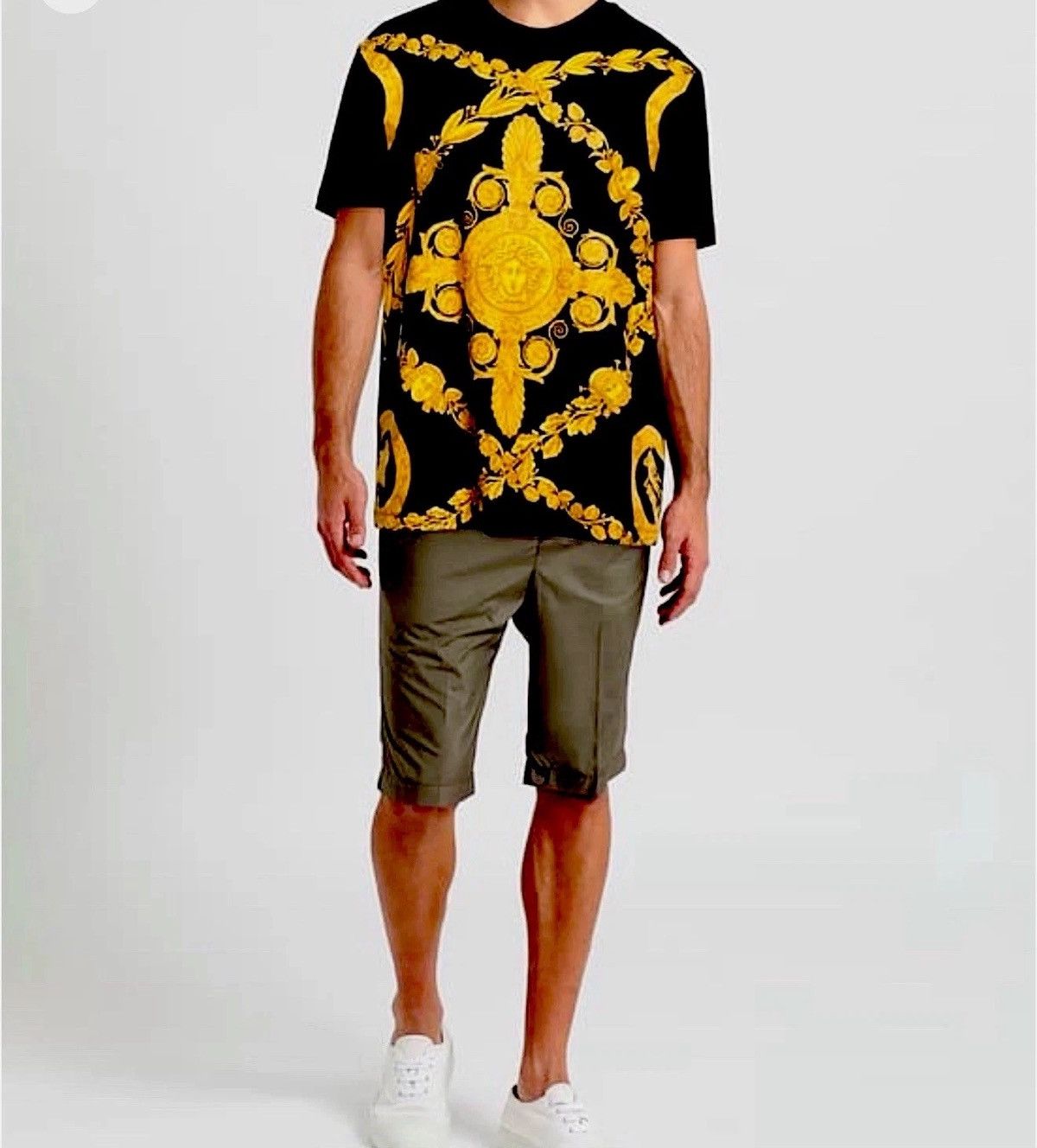 Versace NWT $794 versace t shirt men Size M-L Size US M / EU 48-50 / 2 - 2 Thumbnail