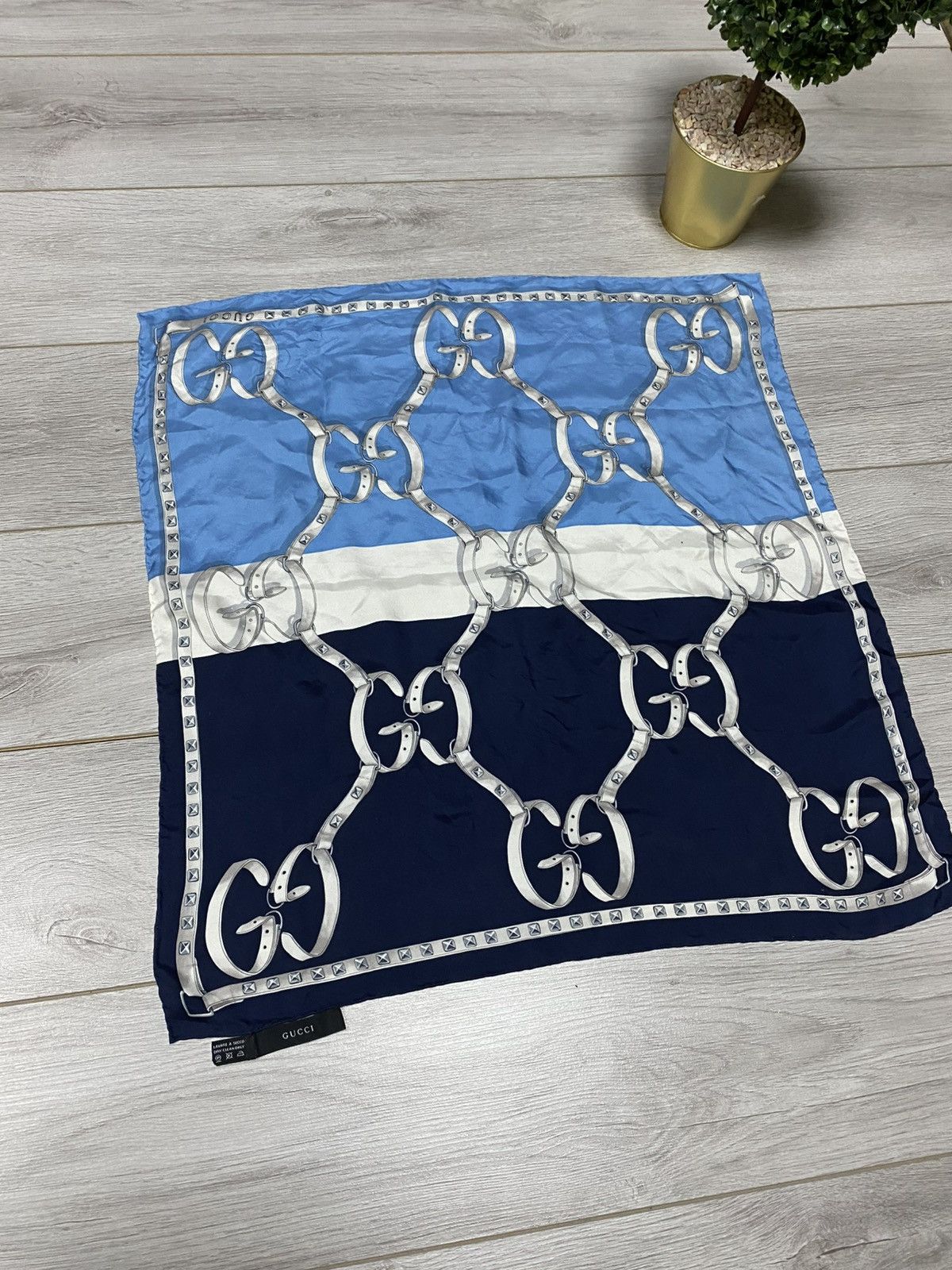 Gucci Gucci big GG monogram silk square scarf RARE Size ONE SIZE - 6 Thumbnail
