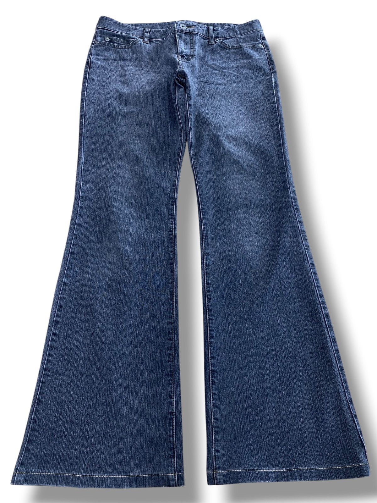Uniqlo Uniqlo High-Rise Style Flare Jeans Size US 30 / EU 46 - 1 Thumbnail
