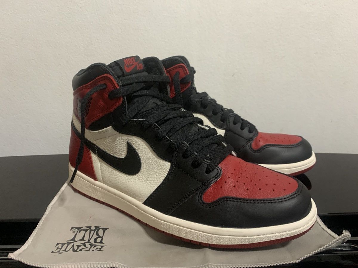 Jordan Brand × Nike AIR JORDAN 1 Retro High OG Bred Size US 10.5 / EU 43-44 - 1 Thumbnail