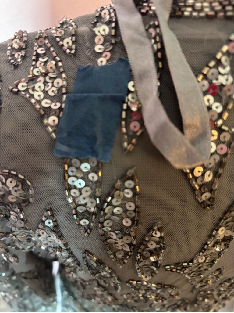 Mac Duggal Women's Mac Duggal Gray Sequin Sheath Dress Size 10 Size L / US 10 / IT 46 - 7 Thumbnail