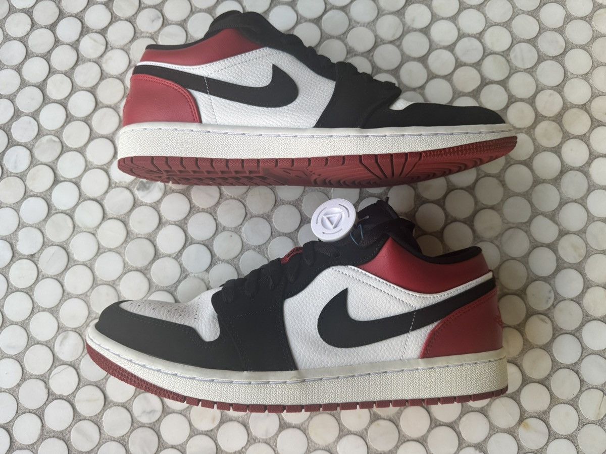 Jordan Brand 10.5 (2019) Jordan 1 Low Black Toe White OG SE 3 4 5 11 Size US 10.5 / EU 43-44 - 1 Thumbnail