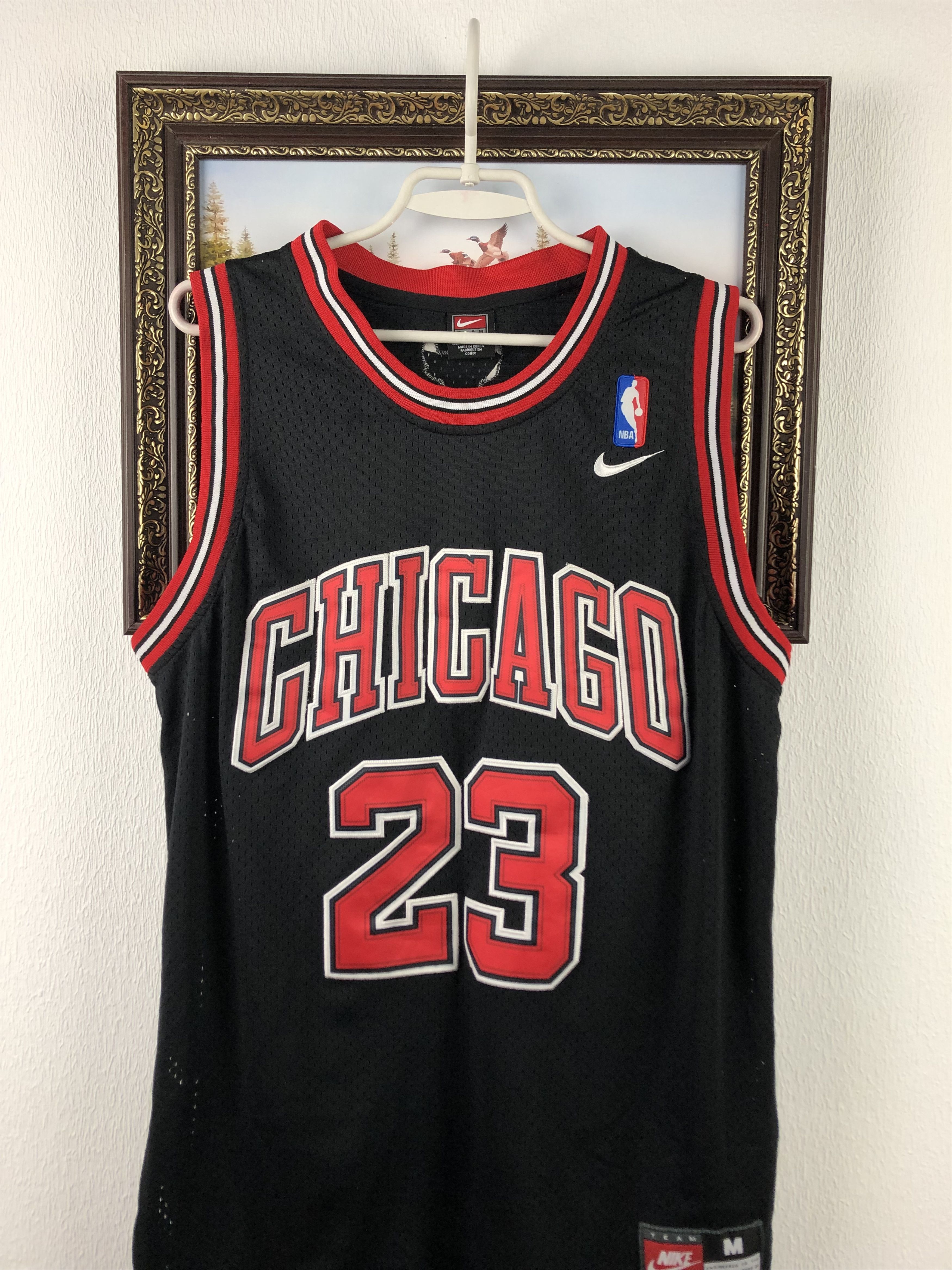 NBA Vintage Chicago Bulls Jordan NBA 23 Jersey Shirt Rare Black Size US M / EU 48-50 / 2 - 2 Thumbnail