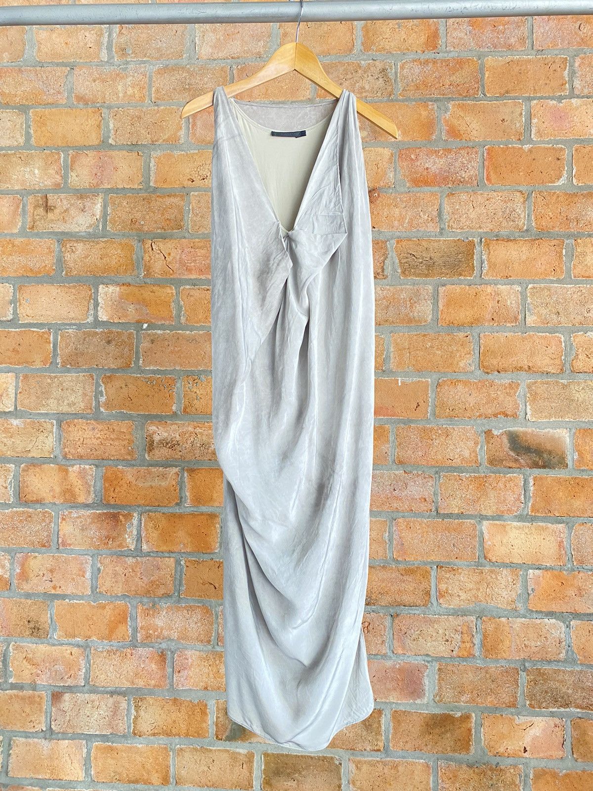 DKNY grey silk sleeveless dress