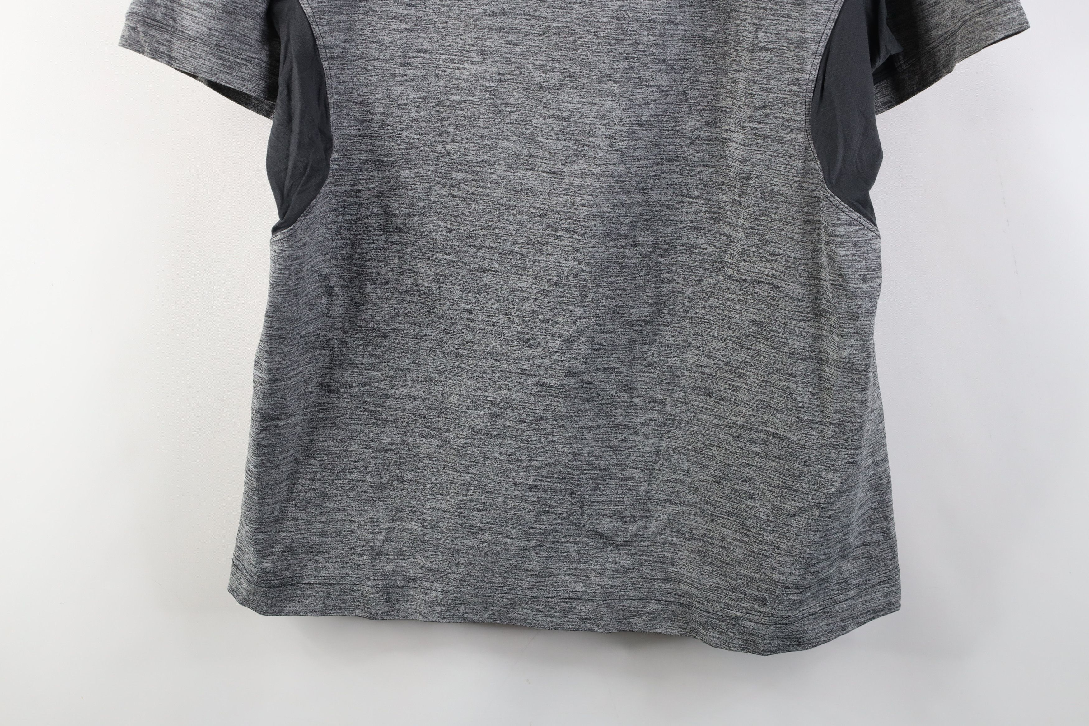 Lululemon Lululemon Metal Vent Tech Collared Golf Polo Shirt Gray Size US M / EU 48-50 / 2 - 12 Thumbnail