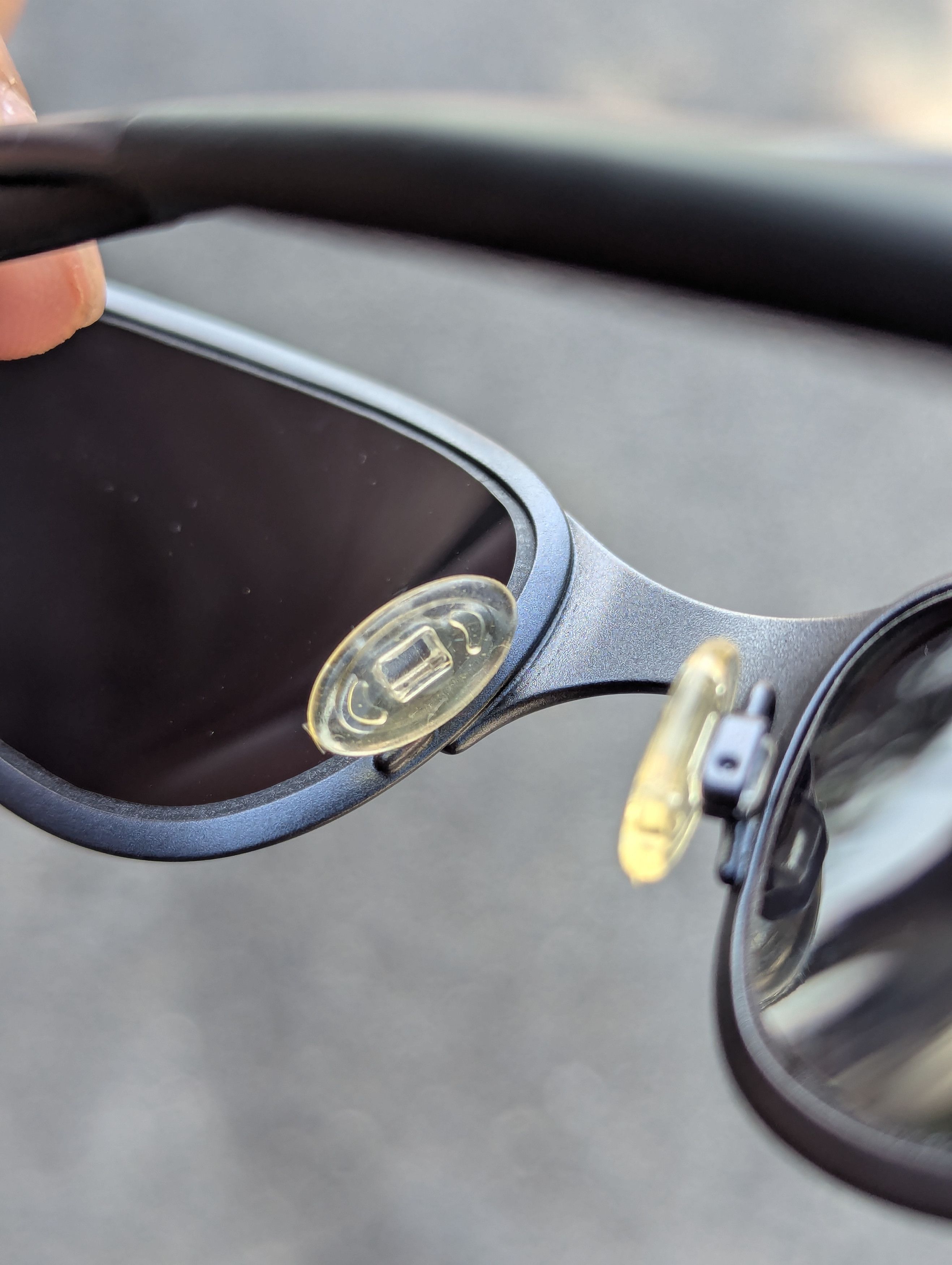 Oakley 🔥FREE SHIPPING 🔥Vintage OAKLEY A WIRE THICK Sunglasses Size ONE SIZE - 8 Thumbnail