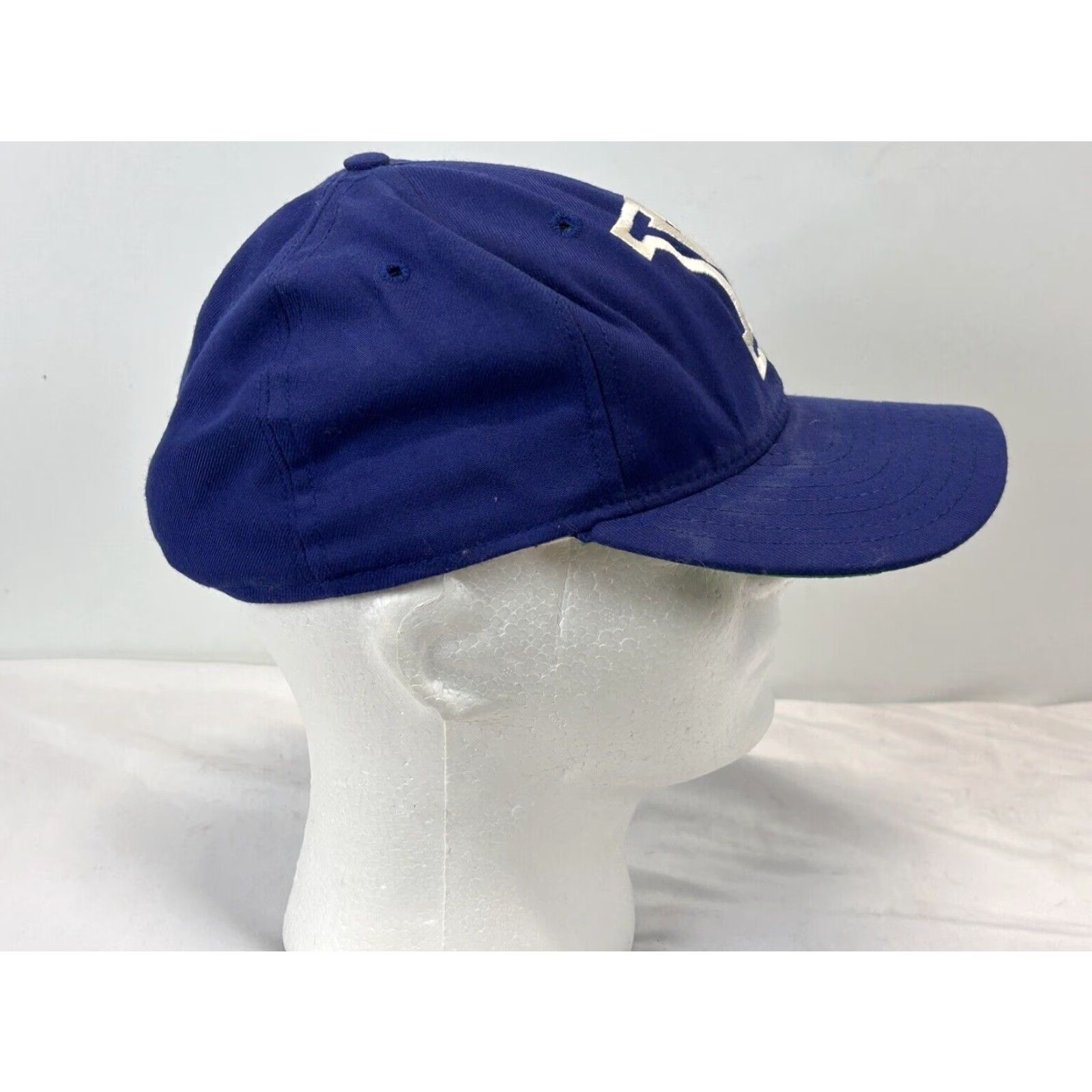 Vintage VINTAGE BYU Cougars Baseball Hat Cap Blue 7 1/4 USA Pro Men Adult Size 7 1/4 Solid USA Theme Size ONE SIZE - 5 Thumbnail