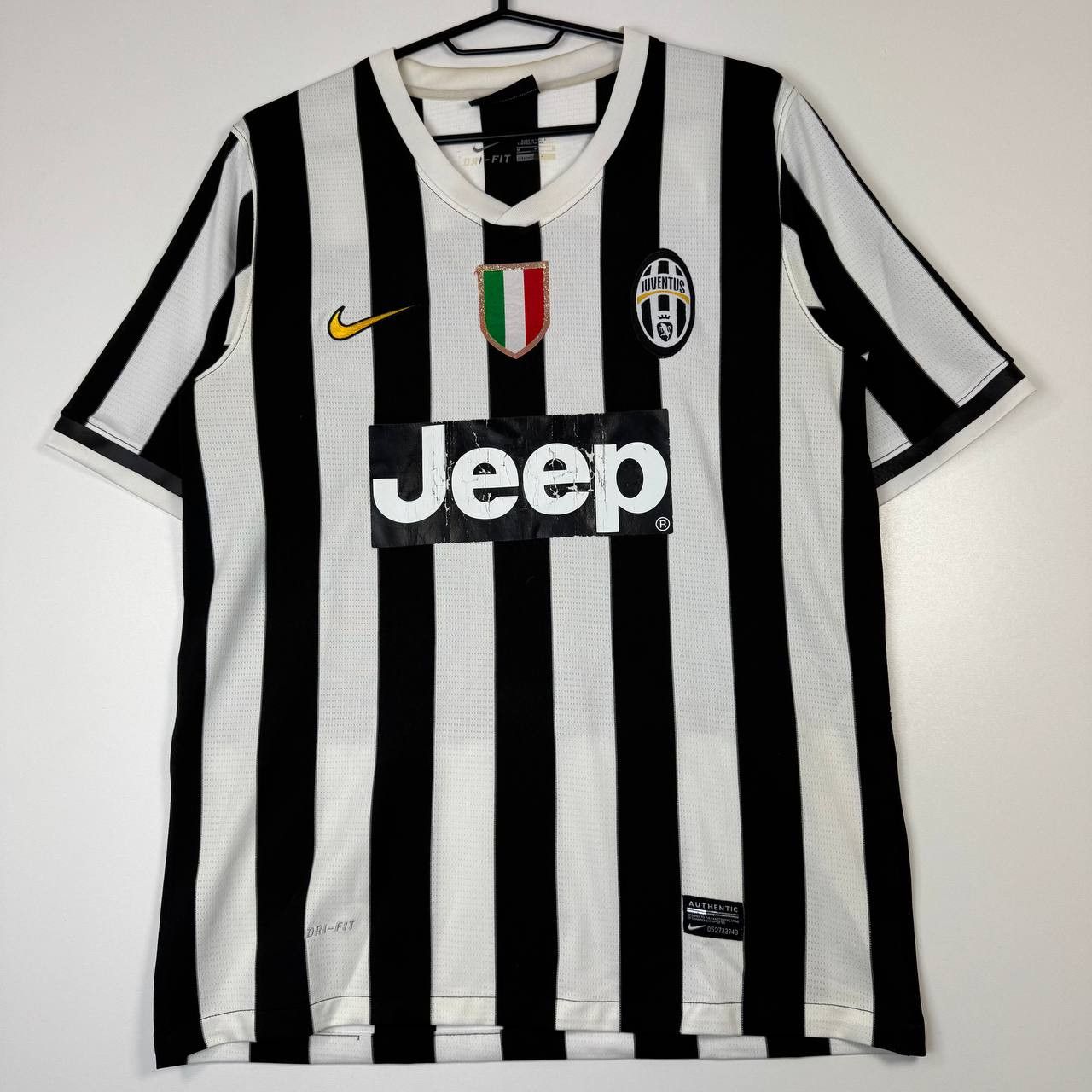 Nike Juventus Home Shirt Nike Jeep 382474-701 Mens Size M Size US M / EU 48-50 / 2 - 1 Thumbnail