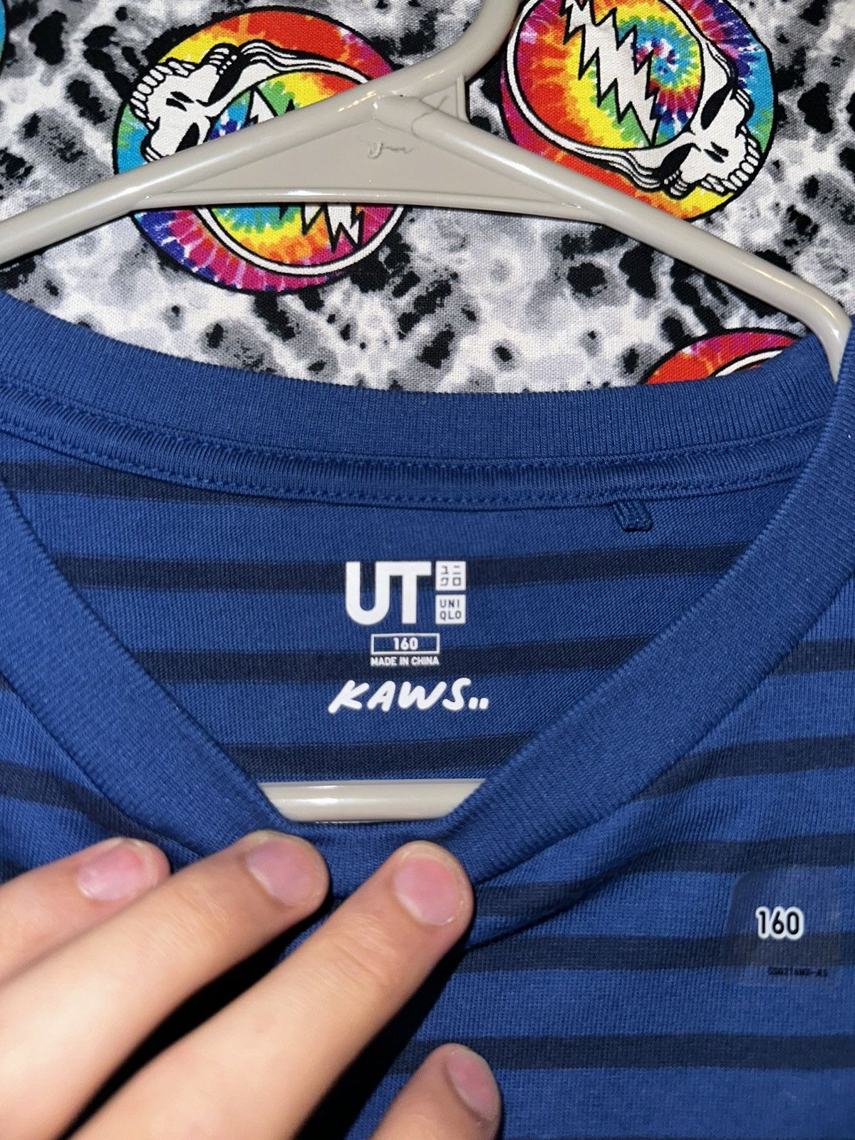 Kaws × Uniqlo KAWS x Uniqlo BFF Striped Tee Kids Size US XXS / EU 40 - 3 Thumbnail