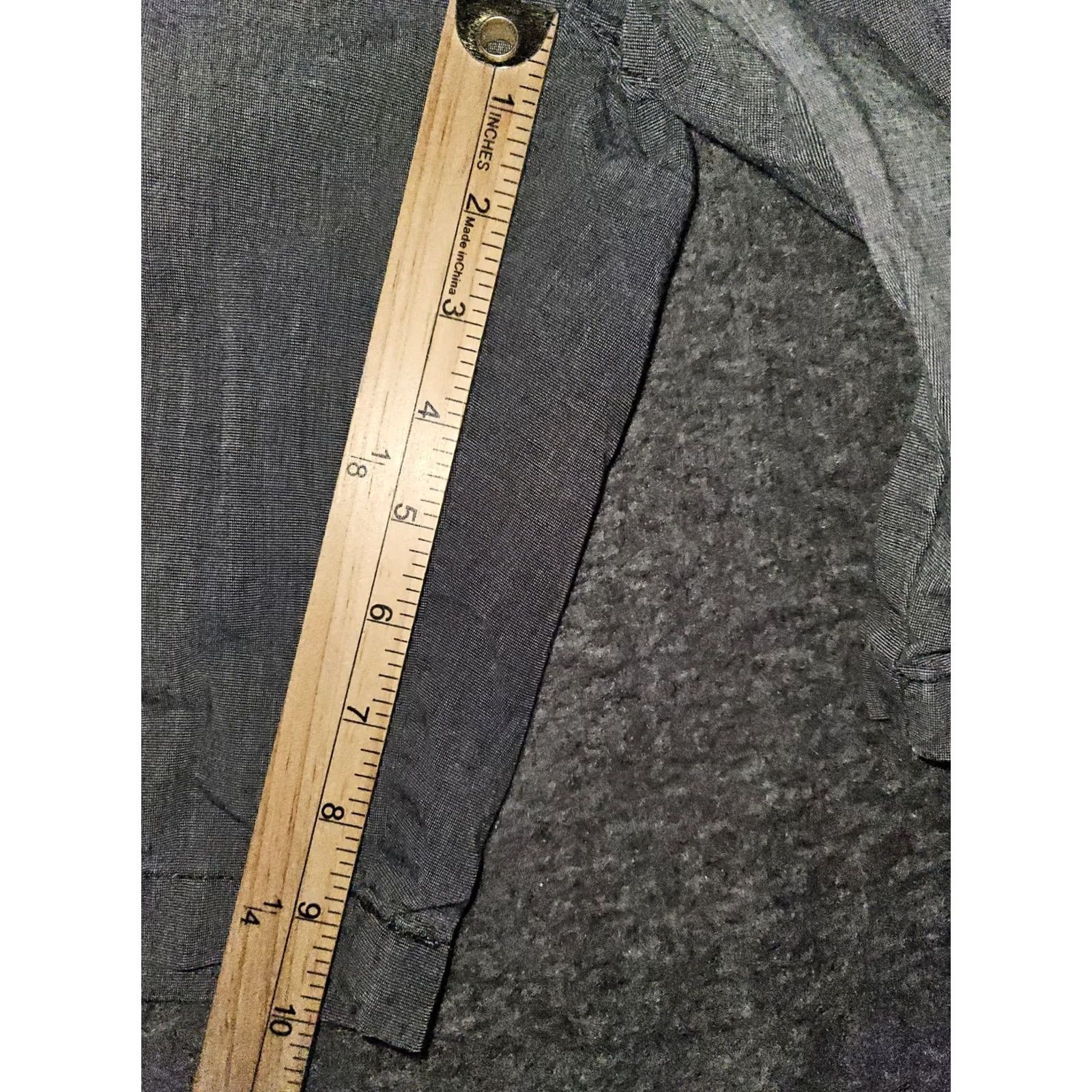 Calvin Klein Calvin Klein Cargo Shorts Mens 34 Gray Mid Rise Casual Workwear Cargo Pocket Flat Front Logo Zipper Button Cotton 10in Inseam Regular Mens Size US 34 / EU 50 - 5 Thumbnail