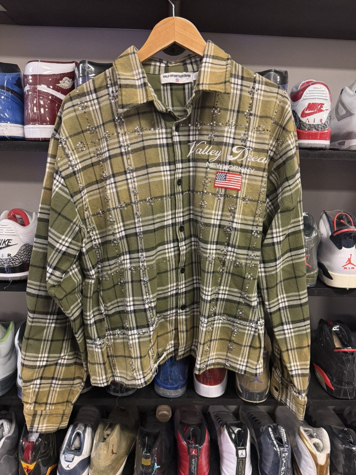 Vale Vale valley dreams flannel pre owned large Size US L / EU 52-54 / 3 - 1 Thumbnail