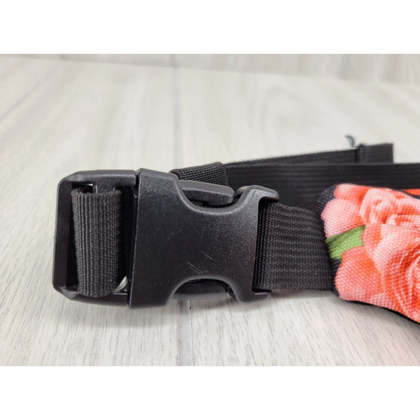 Jansport VINTAGE Jansport Waist Pack Fanny Pack Women Black Floral Rose Pattern Medium Double Zip Pockets Boys? Size ONE SIZE - 4 Thumbnail