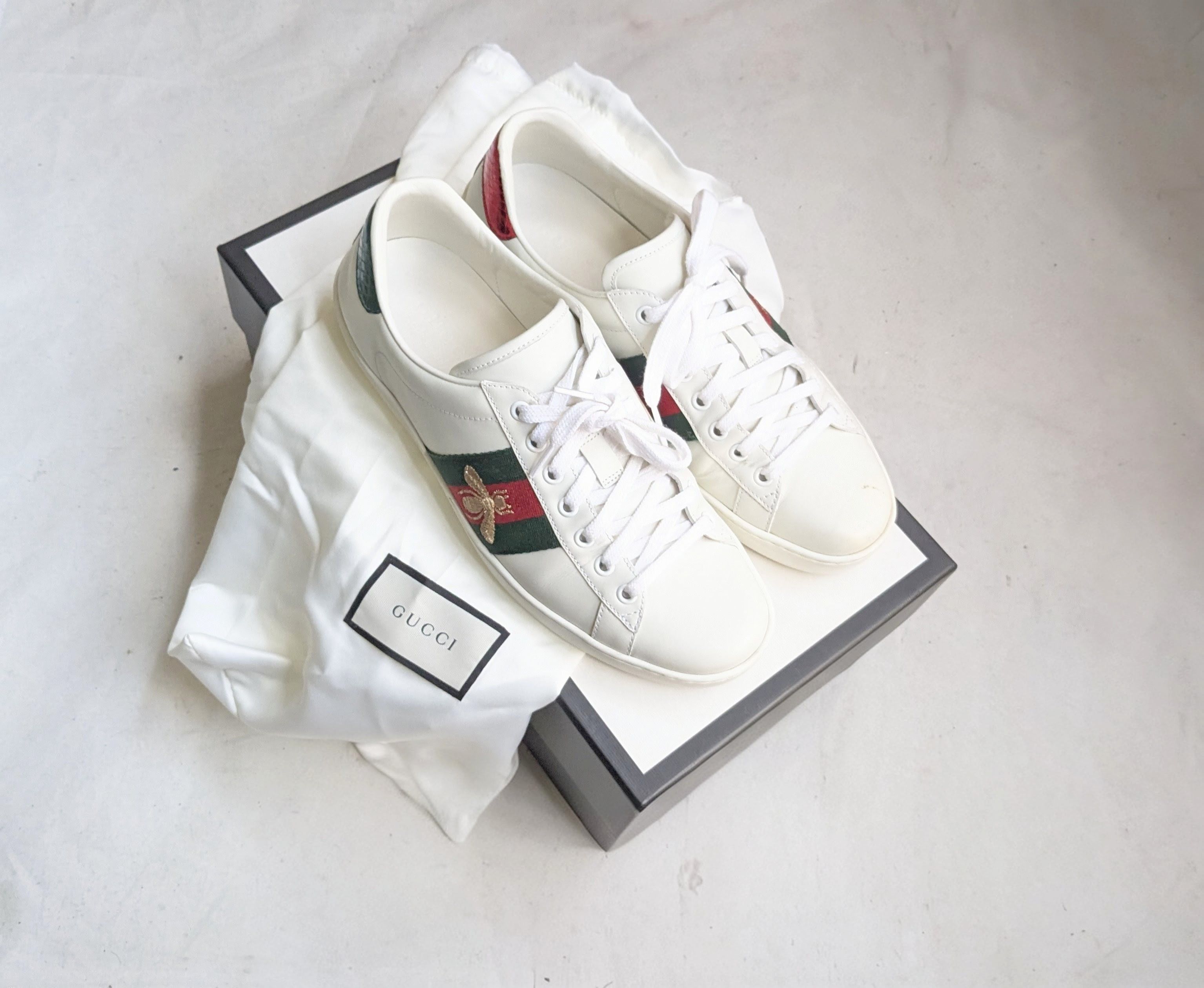 Gucci Gucci Ace White Bee Leather 8 Low Tops Web Elastic Size US 8 / EU 41 - 1 Thumbnail
