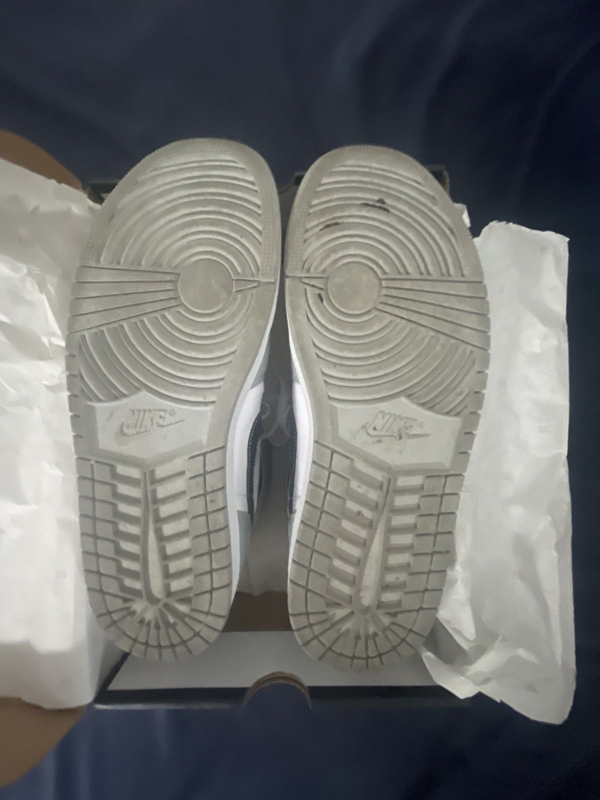 Jordan Brand × Nike Air Jordan 1 Mid Size US 11 / EU 44 - 6 Thumbnail
