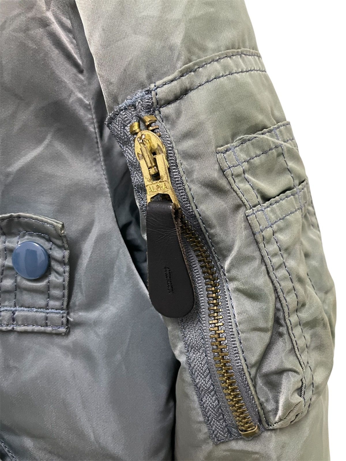 Alpha Industries Alpha Industries Nylon Bomber Jacket Distressed Size US L / EU 52-54 / 3 - 5 Thumbnail