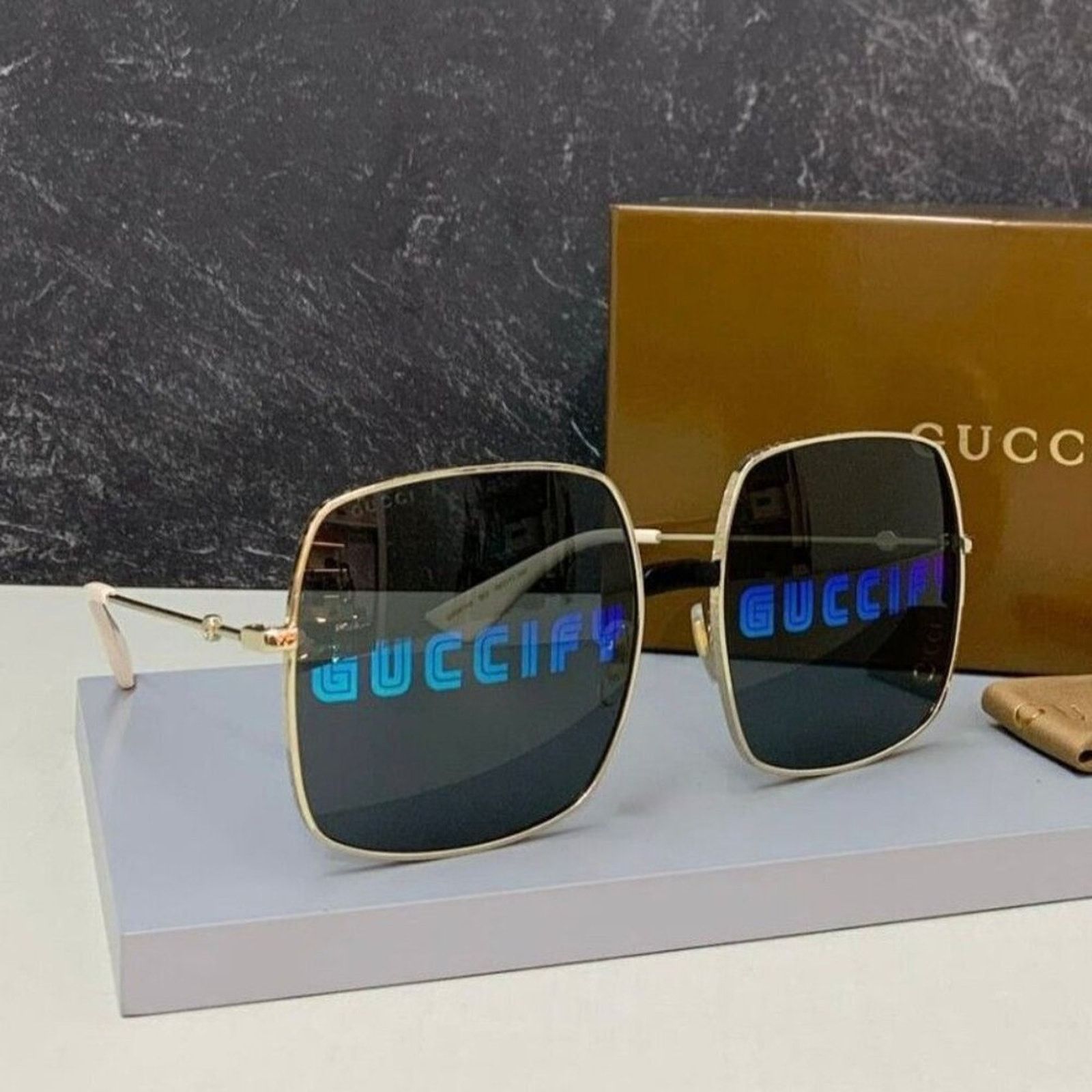 Gucci NWT Gucci GG0414S-002 GUCCIFY Oversized(GG0414S-002-60) Size ONE SIZE - 8 Thumbnail