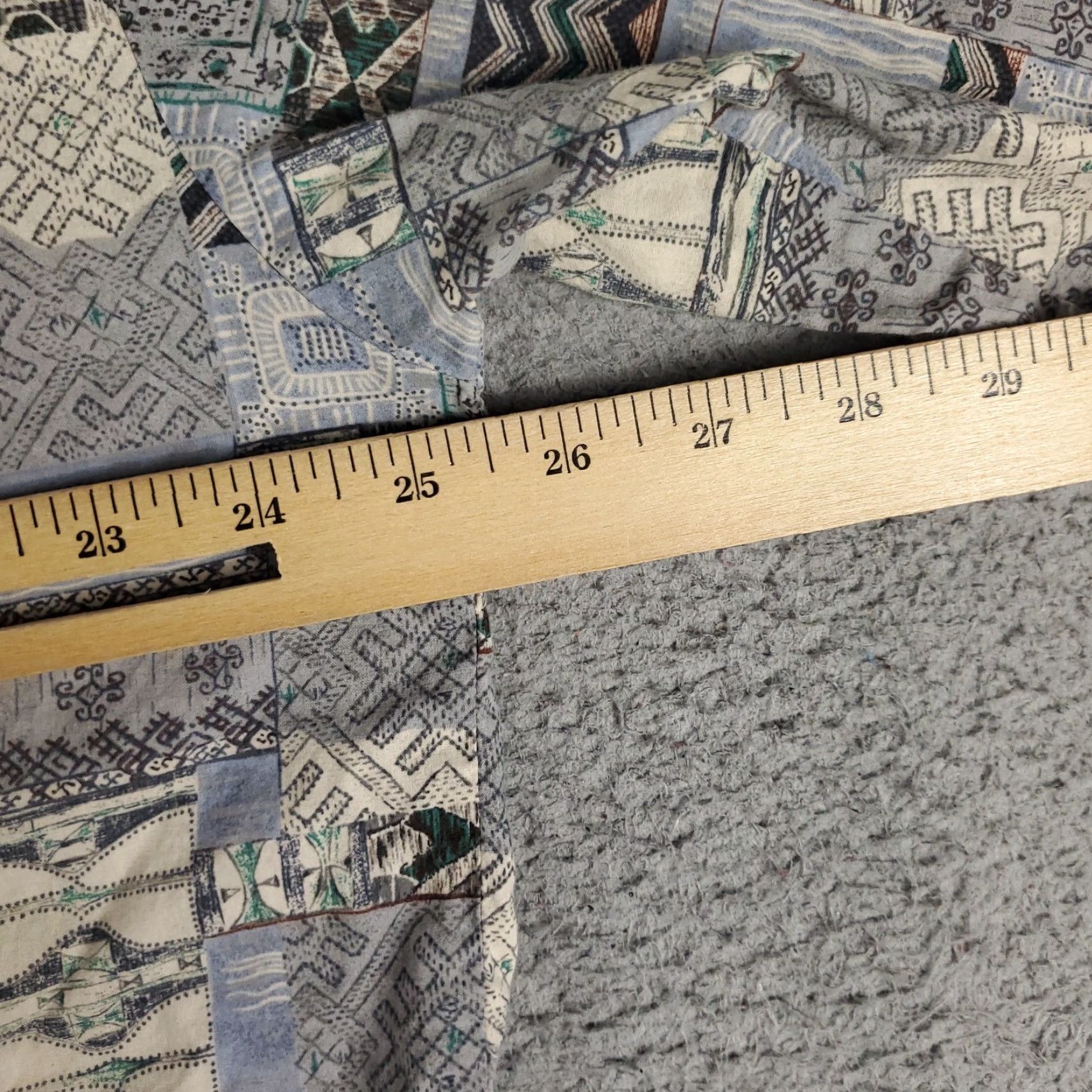 Tori Richard Tori Richard Shirt Mens XL Gray Geometric Hawaiian Button-Up Short Sleeve, Aloha, 100% Cotton, Regular Fit, Classic Men’s Shirt Size US XL / EU 56 / 4 - 6 Thumbnail