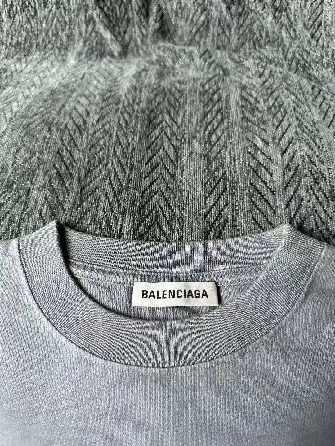 Balenciaga Balenciaga Gray Portrait Short. Size US M / EU 48-50 / 2 - 5 Thumbnail