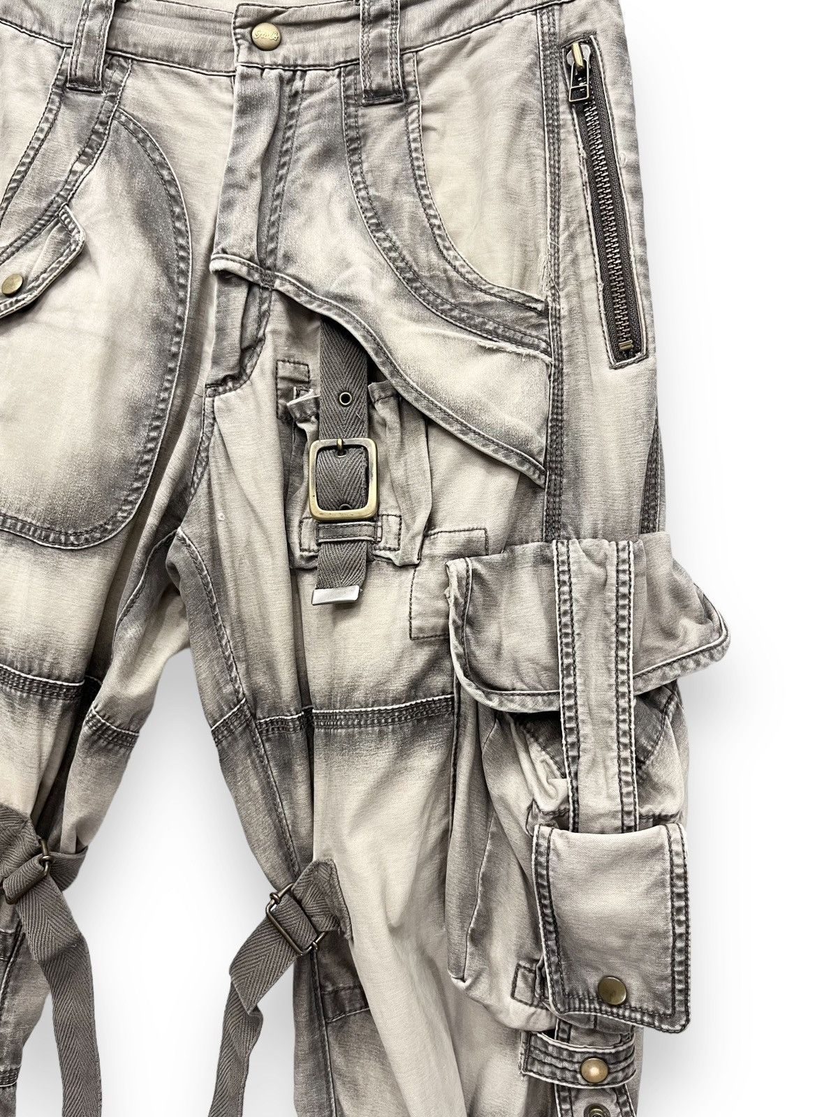 Grailed 🔥FYE🔥Vtg HALB Riot Bondage Cargo Smoke Shadow Sewing Lines Size US 29 - 12 Thumbnail