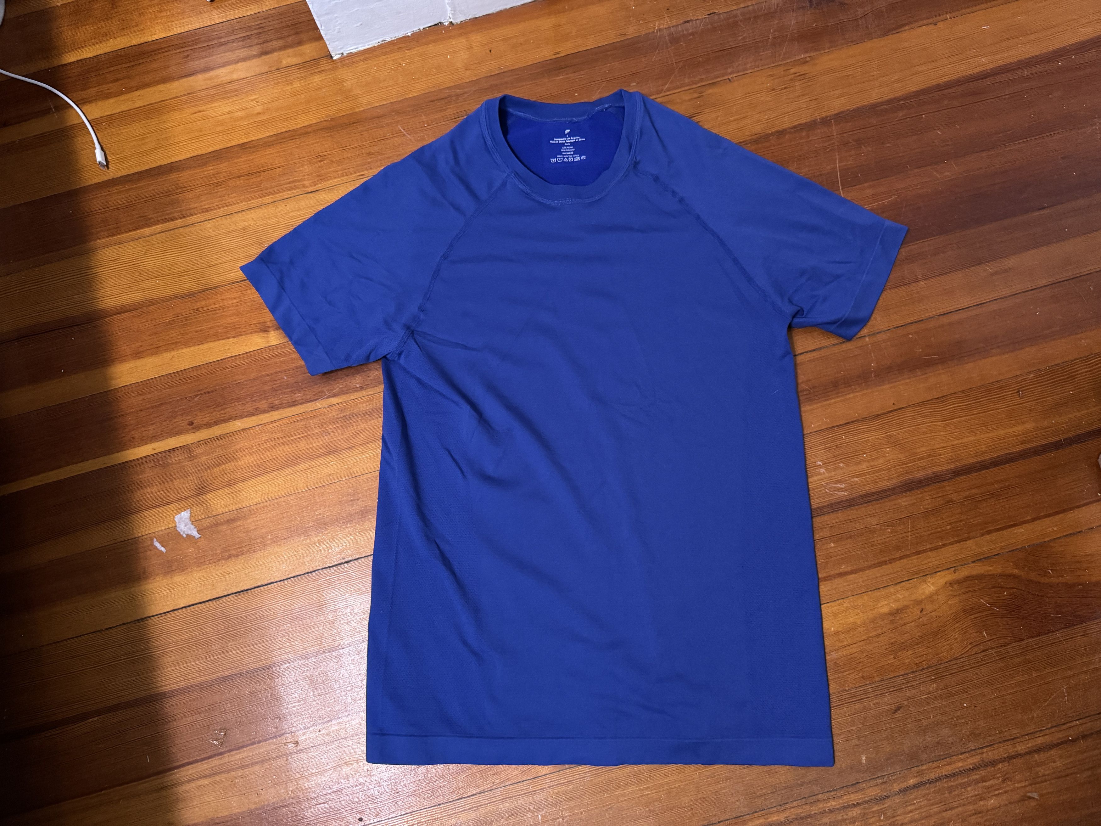 Fabletics Fabletics Men Small - The Training Day Tee Shirt Carbon Blue Size US S / EU 44-46 / 1 - 2 Thumbnail