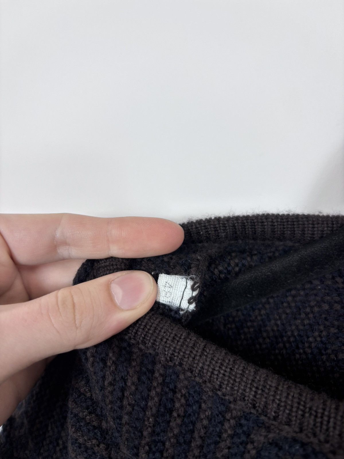 Gianfranco Ferre Vintage Gianfranco Ferre Forma Blue Brown Wool Sweater Size XL / US 12-14 / IT 48-50 - 9 Thumbnail