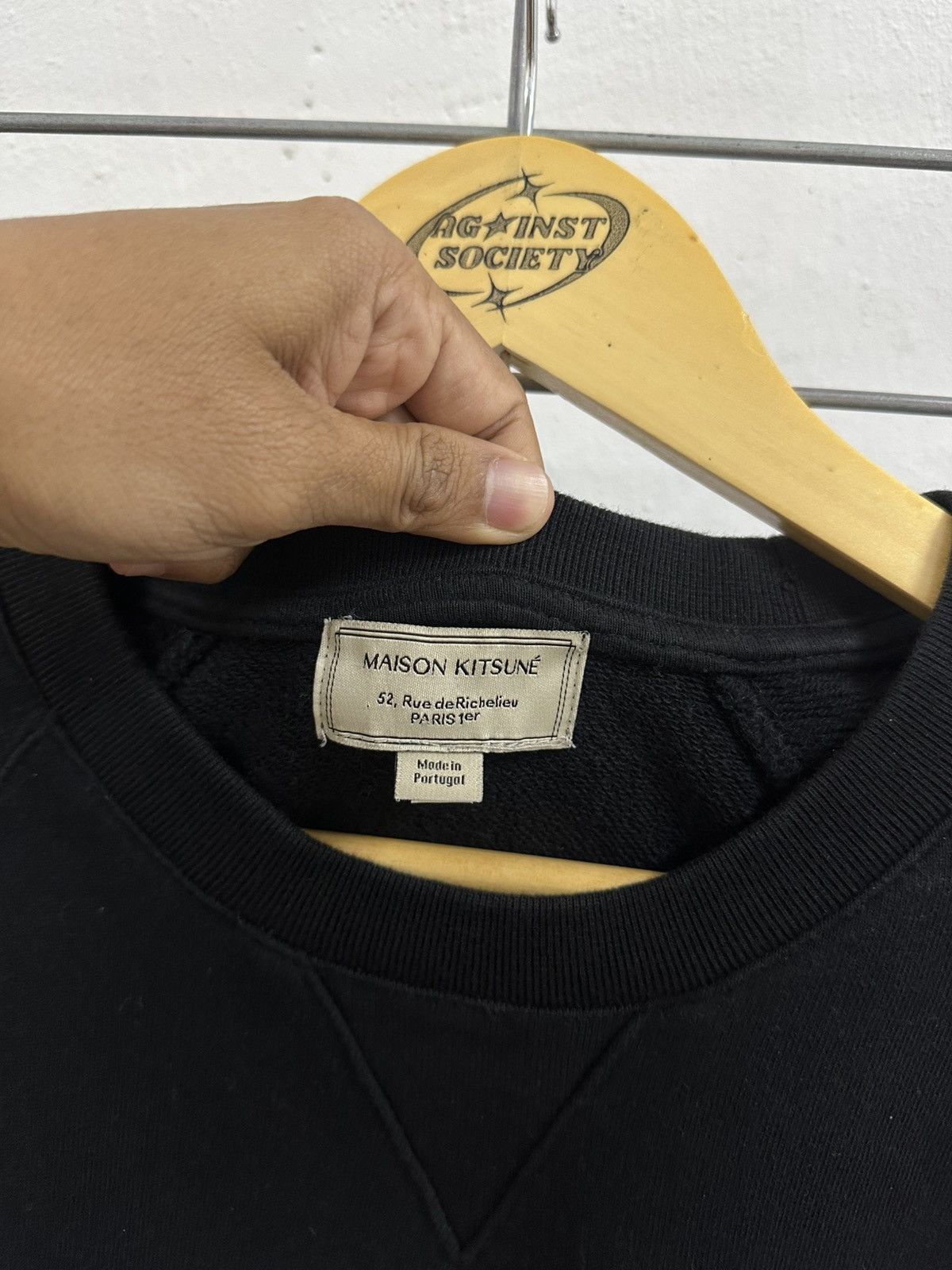 Maison Kitsune Rare Beautiful Maison Kitsune Spell Out Crewneck Sweatshirt Size US S / EU 44-46 / 1 - 5 Thumbnail