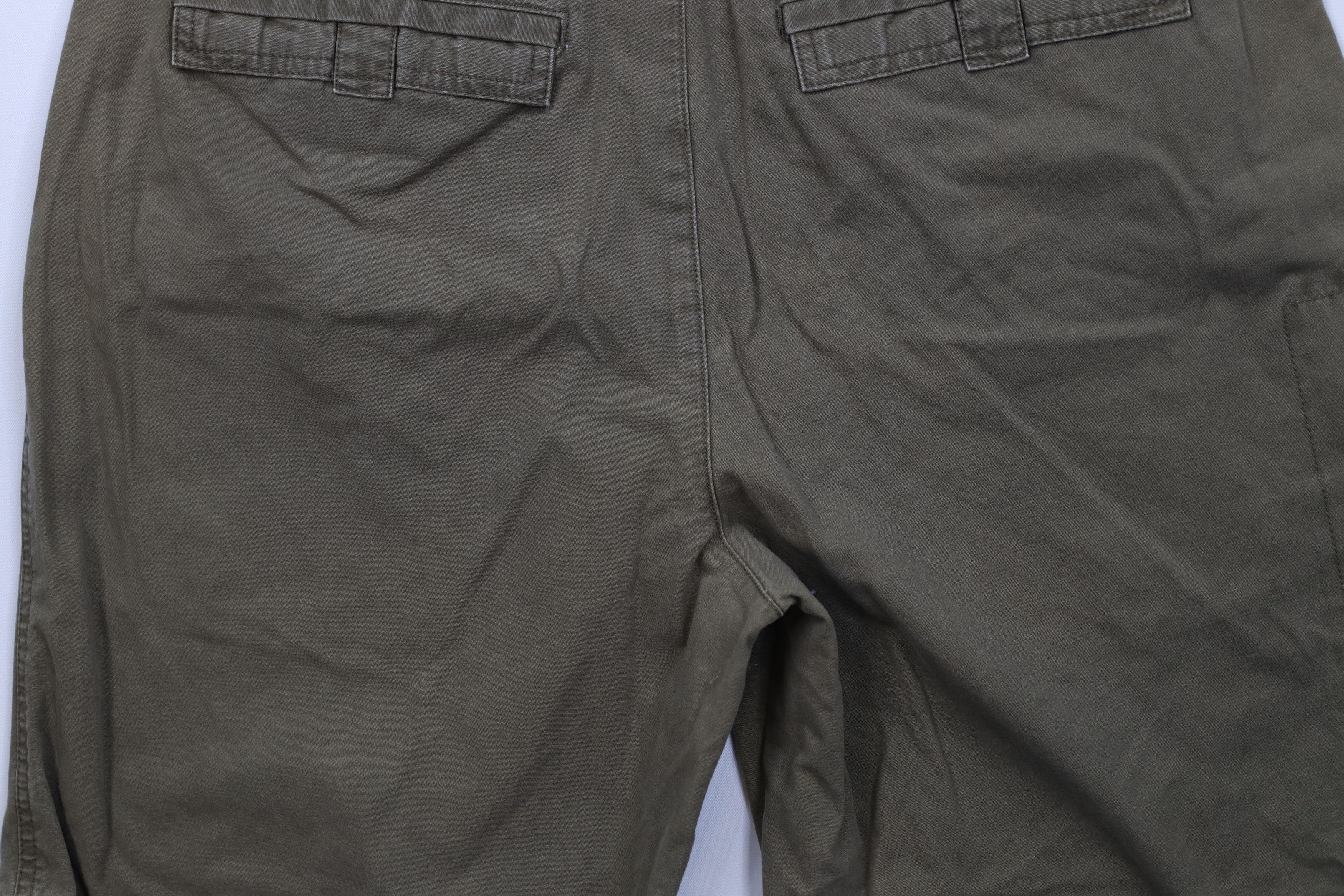 Columbia Vintage Columbia Spell Outdoor Hiking Trekking Shorts Green Size US 34 / EU 50 - 11 Thumbnail