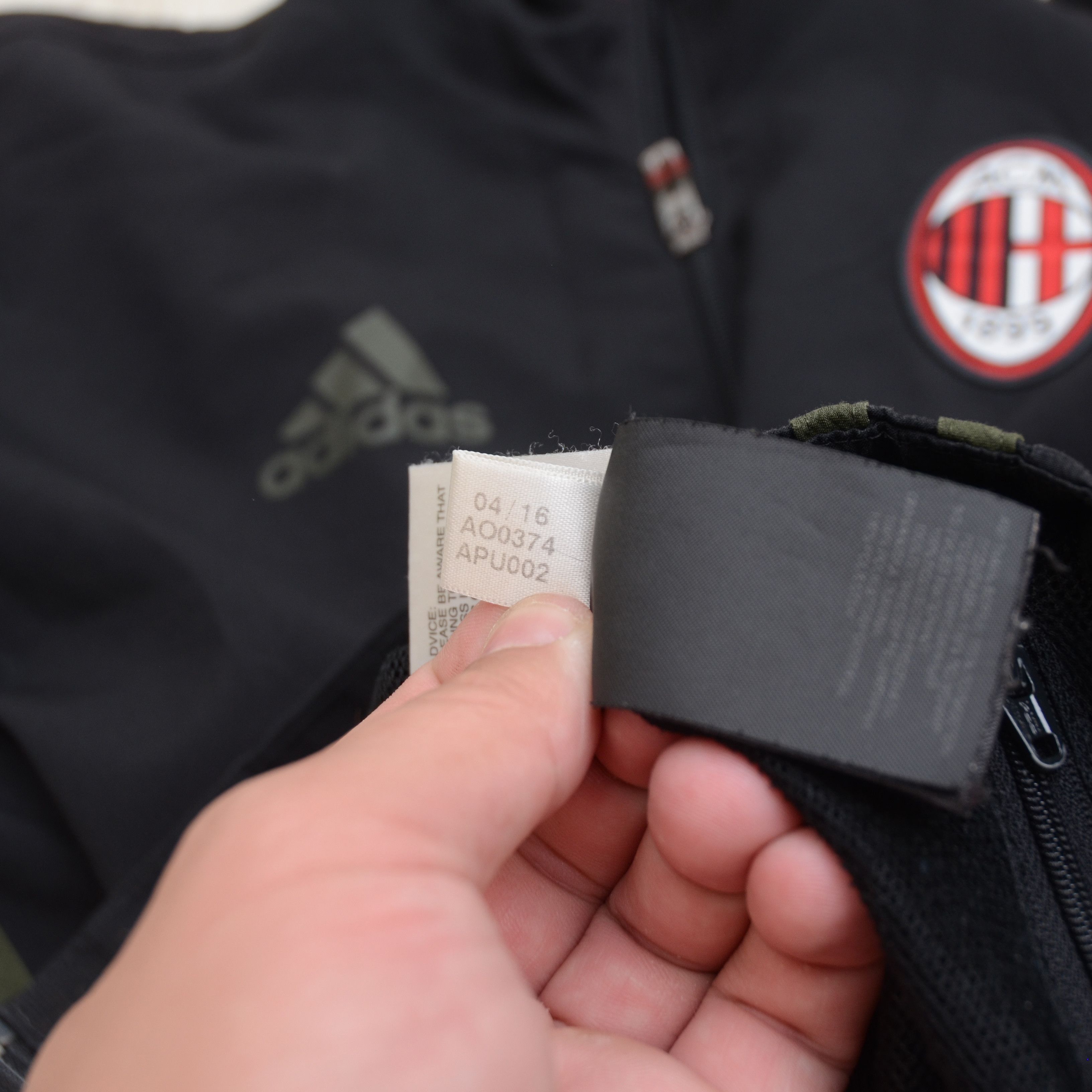 Adidas AC Milan Anthem Jacket 2016 Z.N.E Adidas Football Italy Zip Size US S / EU 44-46 / 1 - 14 Thumbnail