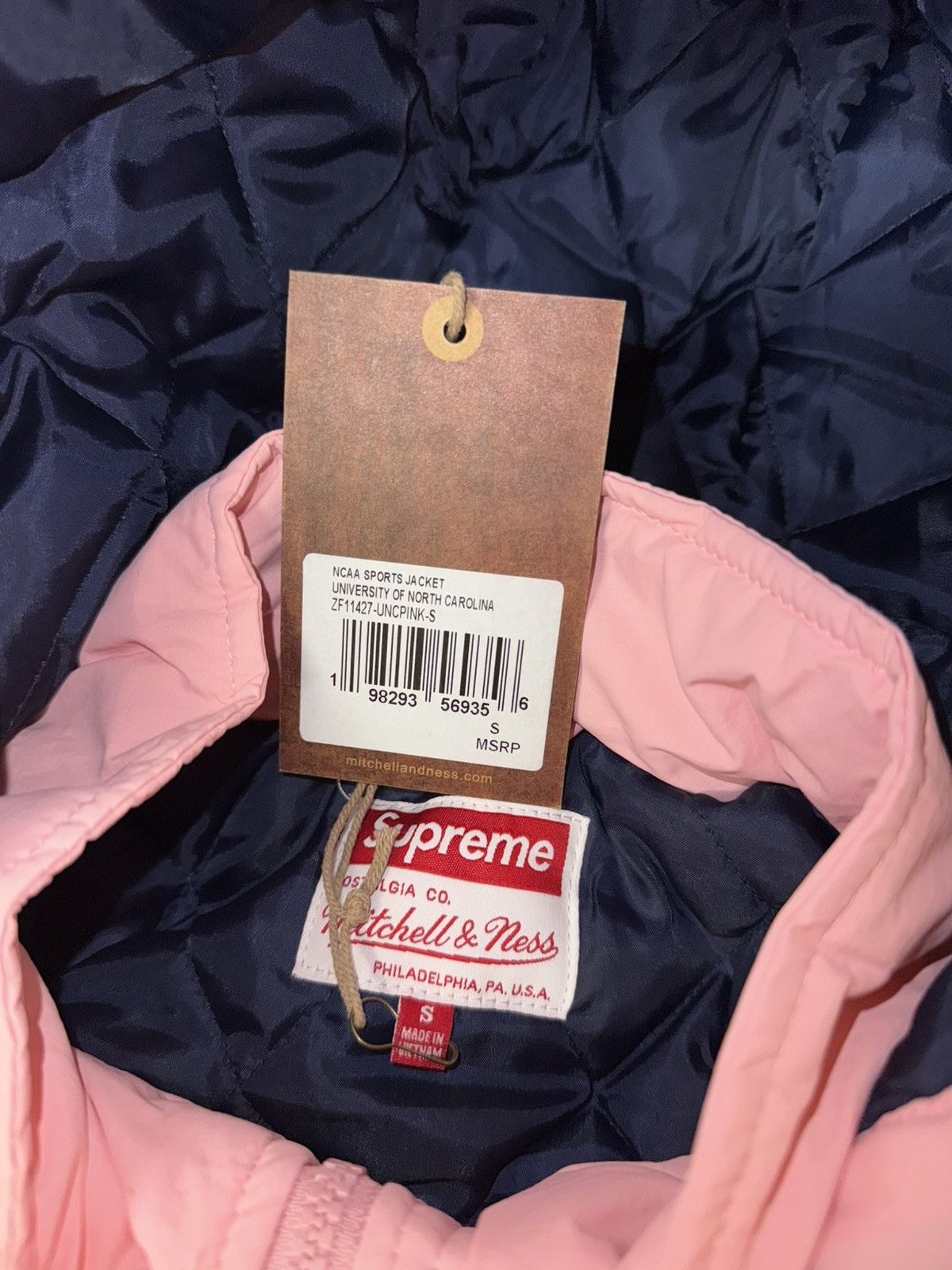 Mitchell & Ness × NCAA × Supreme Supreme Mitchell & Ness NCAA UNC Hooded Stadium Jacket Size US S / EU 44-46 / 1 - 10 Thumbnail
