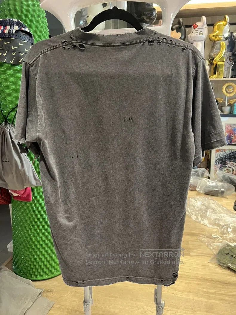 Balenciaga Balenciaga Washed Gray Short Sleeve Tee. Size US M / EU 48-50 / 2 - 5 Thumbnail