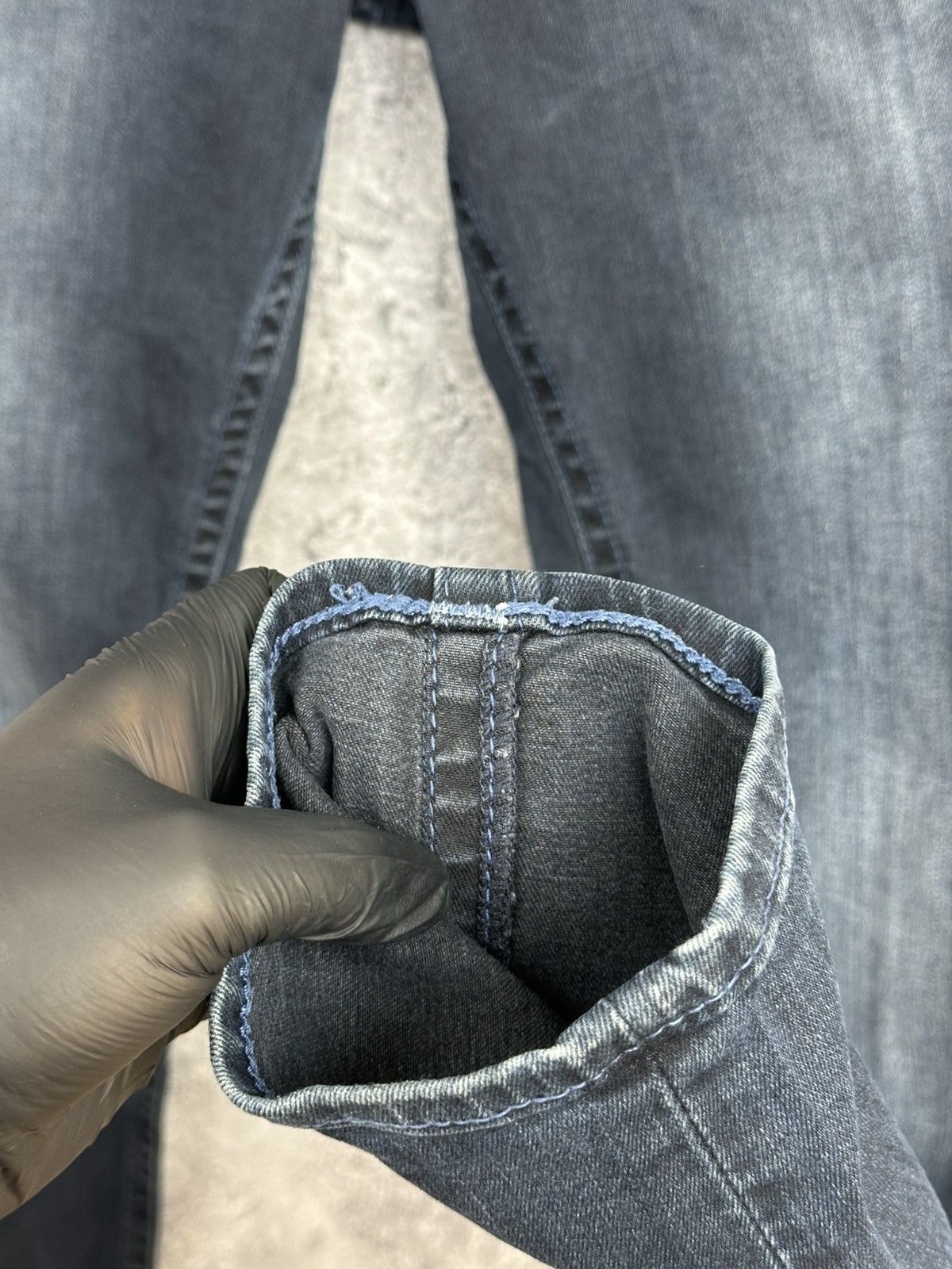 True Religion True Religion Geno Jeans Relaxed Slim Stretch Denim Pants Size US 30 / EU 46 - 9 Thumbnail