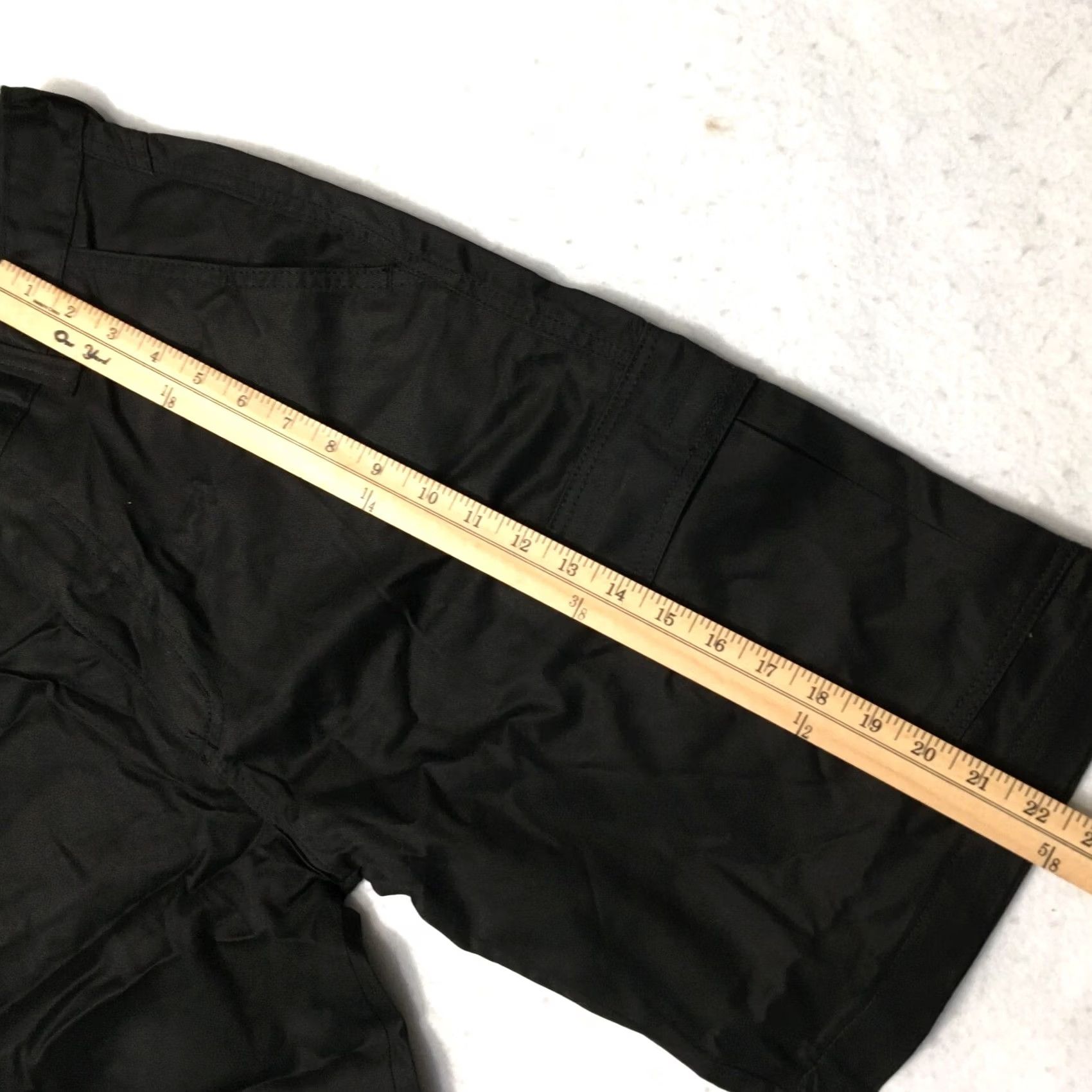 Vintage VINTAGE Outback Rider Shorts Men’s Sz 30 black canvas cargo hiking Pockets Size US 30 / EU 46 - 5 Thumbnail