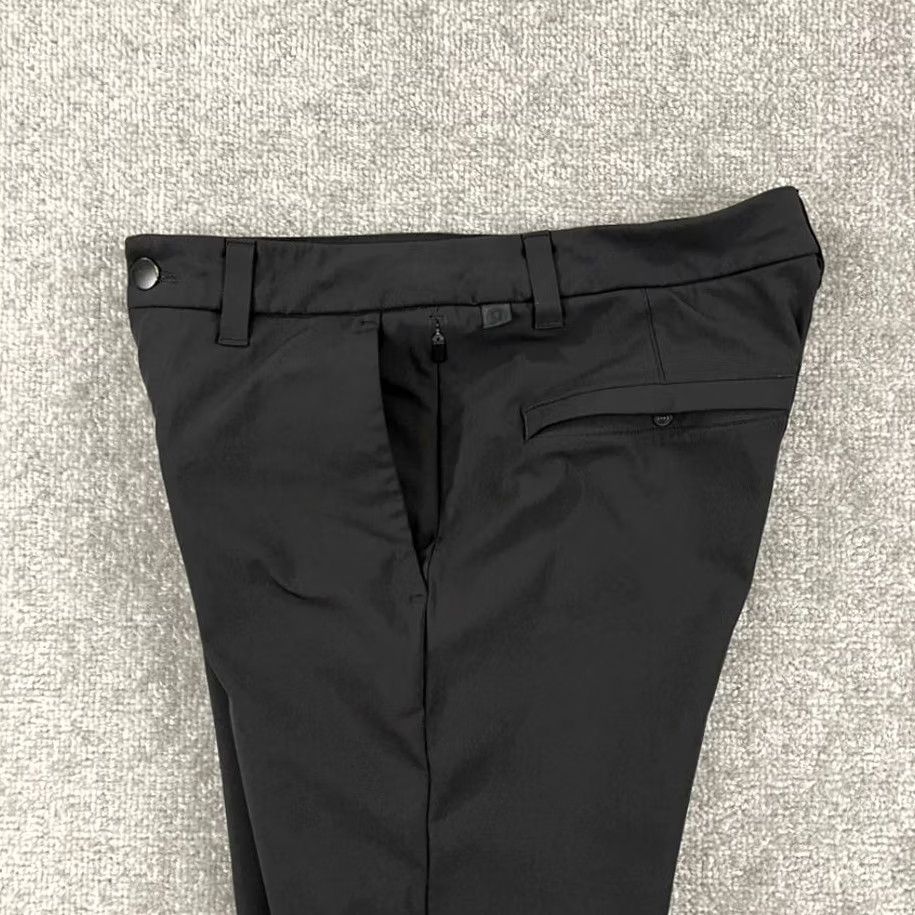 Lululemon LULULEMON Pants Mens 28 x 30 Commission Slim Warpstreme Black Performance Golf Shirt? Size US 28 / EU 44 - 2 Thumbnail