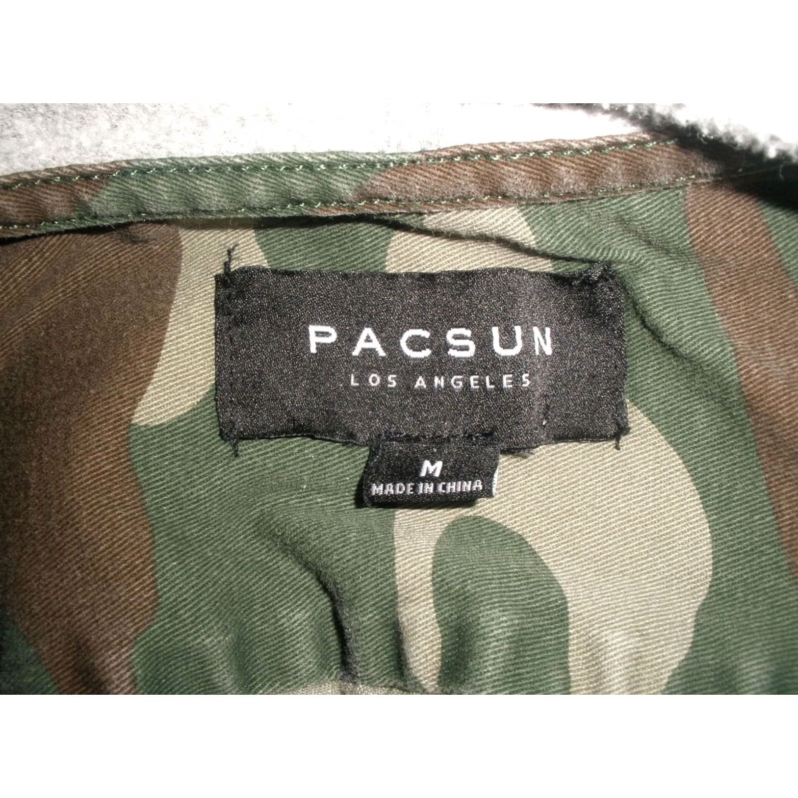 Pacsun VINTAGE PacSun Men’s M Hooded Buttoned Camouflage Long Sleeve Shirt Size US M / EU 48-50 / 2 - 4 Thumbnail