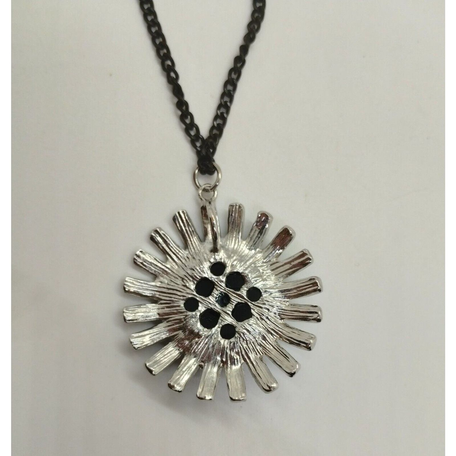 Vintage Silver Black Daisy Necklace - Gemstone- Enamel Petals - 11" Size ONE SIZE - 4 Thumbnail