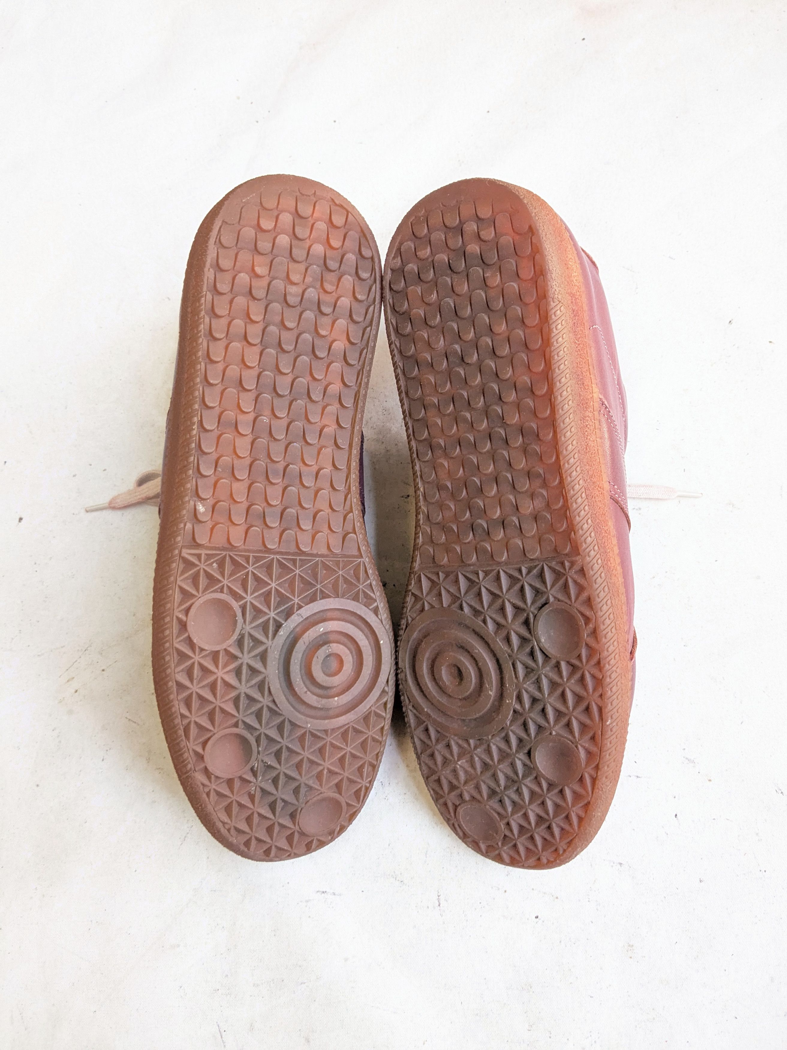 Maison Margiela Maison Margiela Replica GAT Red 8 41 SS09 Low Leather Size US 8 / EU 41 - 17 Thumbnail