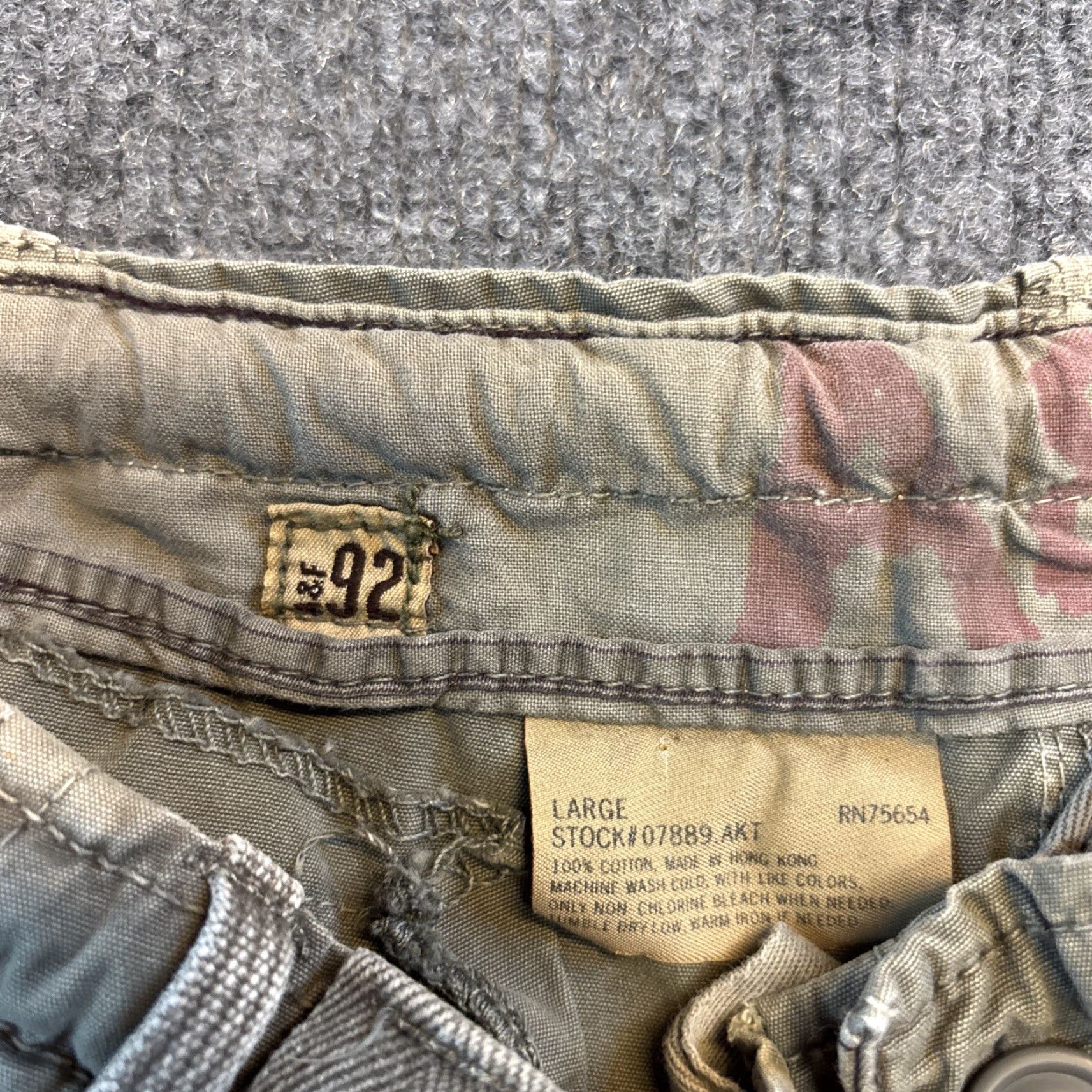 Abercrombie & Fitch Abercrombie & Fitch Men Cargo Shorts L Gray Heavyweight Distressed Pockets Adjustable Waist Y2K Size US 33 - 2 Thumbnail