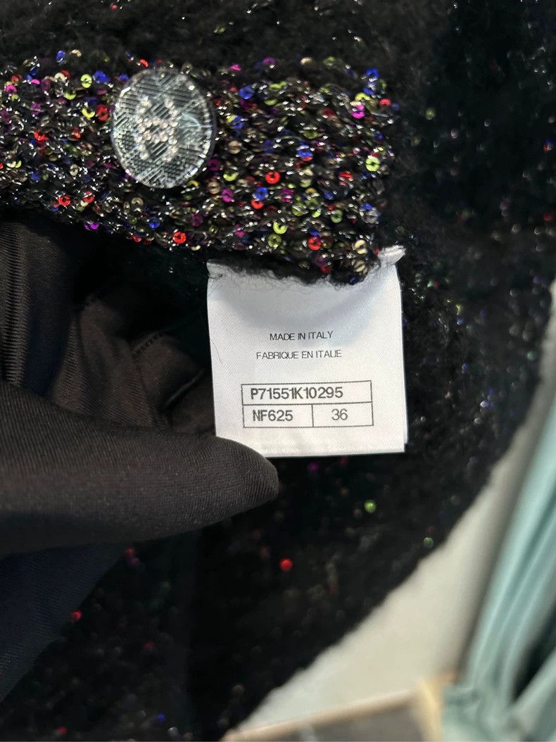 Chanel Chanel 21k black and gray colored candy jacket 2504-Nextarr Size XS / US 0-2 / IT 36-38 - 4 Thumbnail
