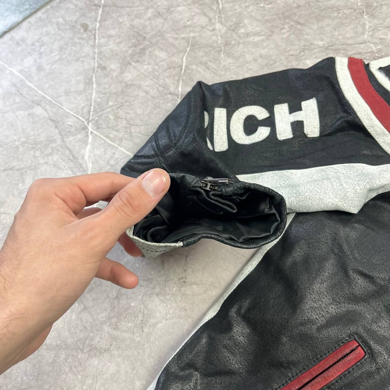 Japanese Brand Vintage Much More White/Black Racing Leather Moto Jacket Size US M / EU 48-50 / 2 - 17 Thumbnail