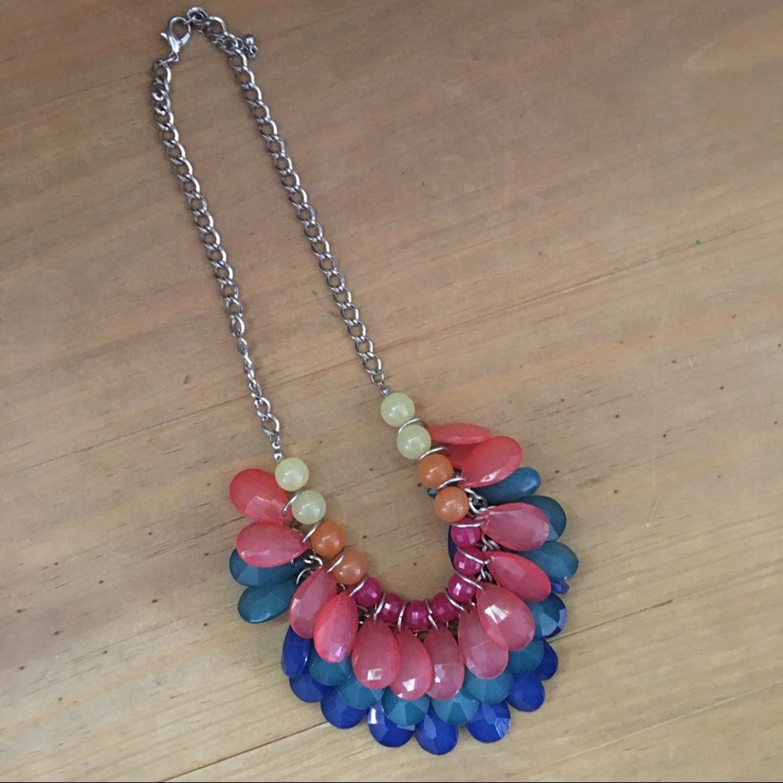 Jewelry Colorful layered faceted resin bead cluster necklace Size ONE SIZE - 6 Thumbnail