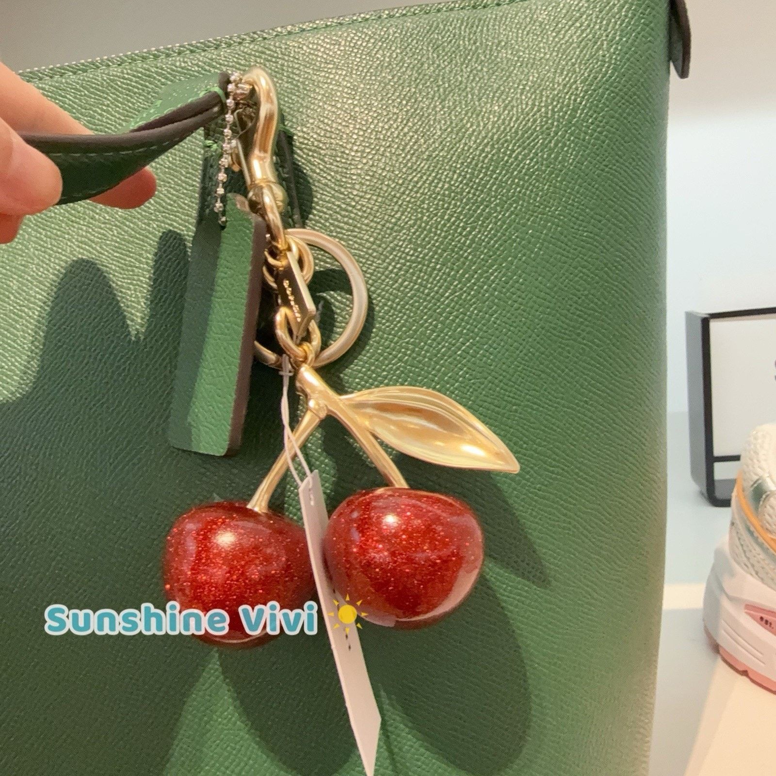 Coach NWT COACH Cherry Red Gold Keychain Bag Charm 77840（no bag） Size ONE SIZE - 1 Thumbnail