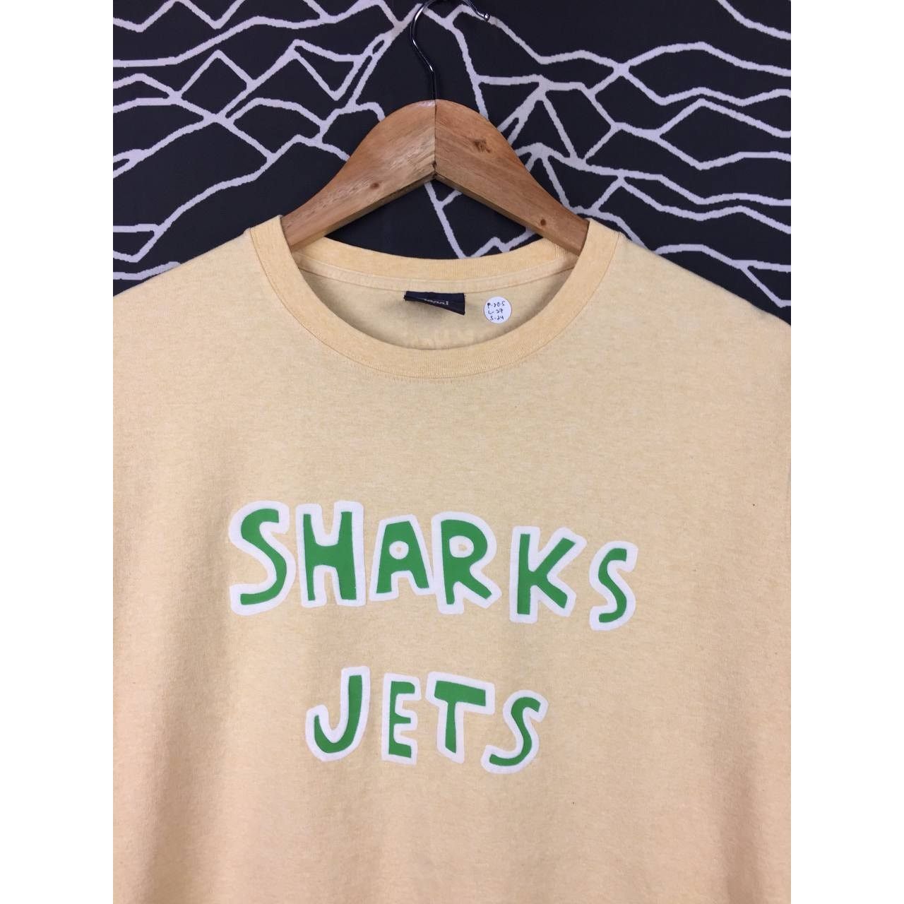 Keith Haring × Uniqlo Vtg Keith Haring Sharks Jets Uniqlo Longsleeve Tee Size US L / EU 52-54 / 3 - 3 Thumbnail