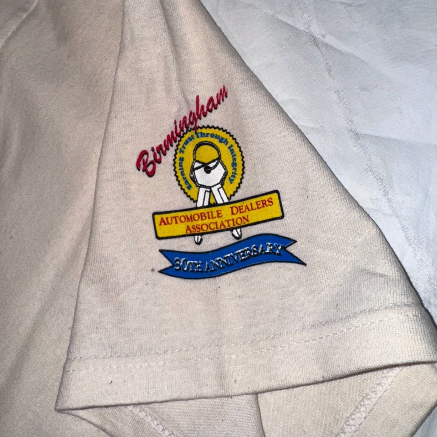 Jerzees VINTAGE Birmingham Automobile Dealers Racing Easy Care Tshirt 2XL Shirt Mens Beige Jersey Cotton JERZEES Logo 1990s T-Shirt Size US XXL / EU 58 / 5 - 2 Thumbnail