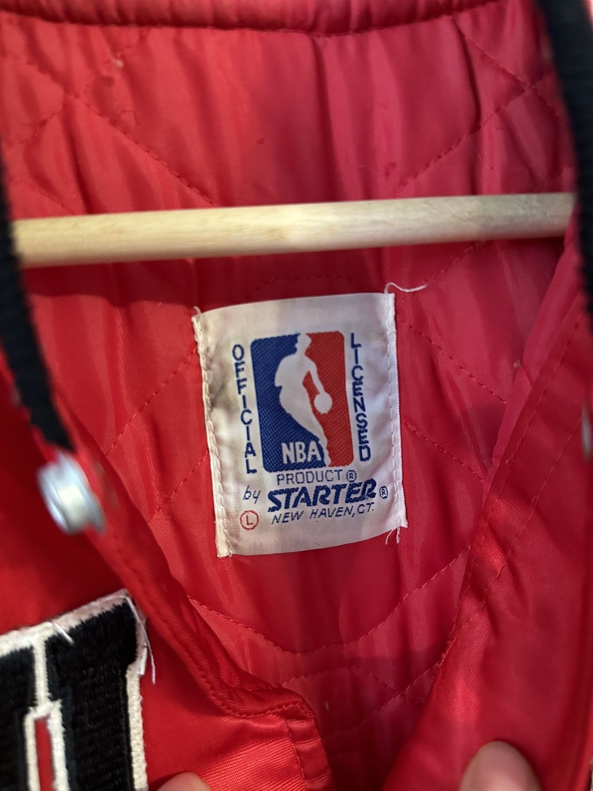 Starter Vintage Satin Chicago Bulls Bomber Jacket Size US L / EU 52-54 / 3 - 3 Thumbnail