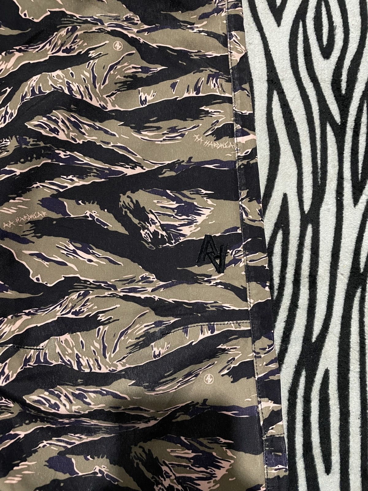 Japanese Brand AA Hardware Tiger Camo Flare Pants Size US 36 / EU 52 - 9 Thumbnail