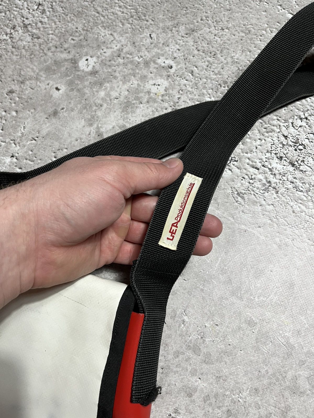 Japanese Brand × Vintage Messenger Bag in FREITAG Style Upcycled Tarpaulin Material Size ONE SIZE - 4 Thumbnail