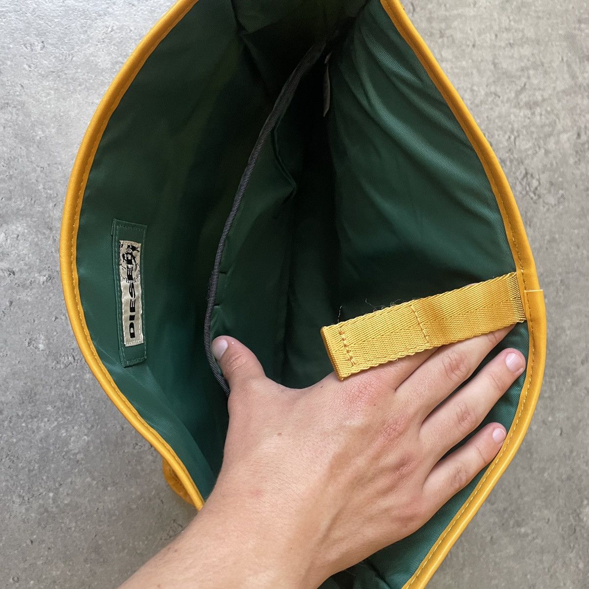 Diesel × Diesel Black Gold × Vintage Vintage Diesel For Successful Living Bag Freaitag Style Size ONE SIZE - 8 Thumbnail